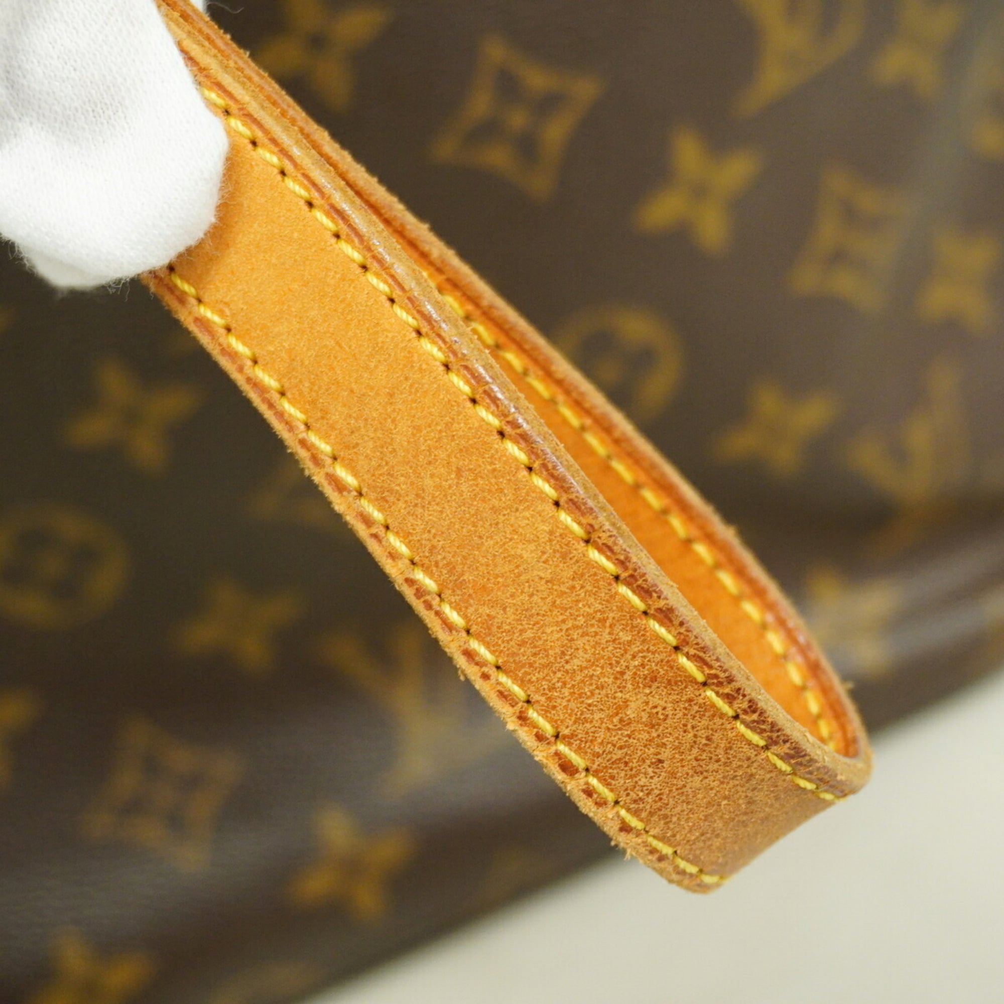 Louis Vuitton Brown Tote Bag (Pre-Owned)