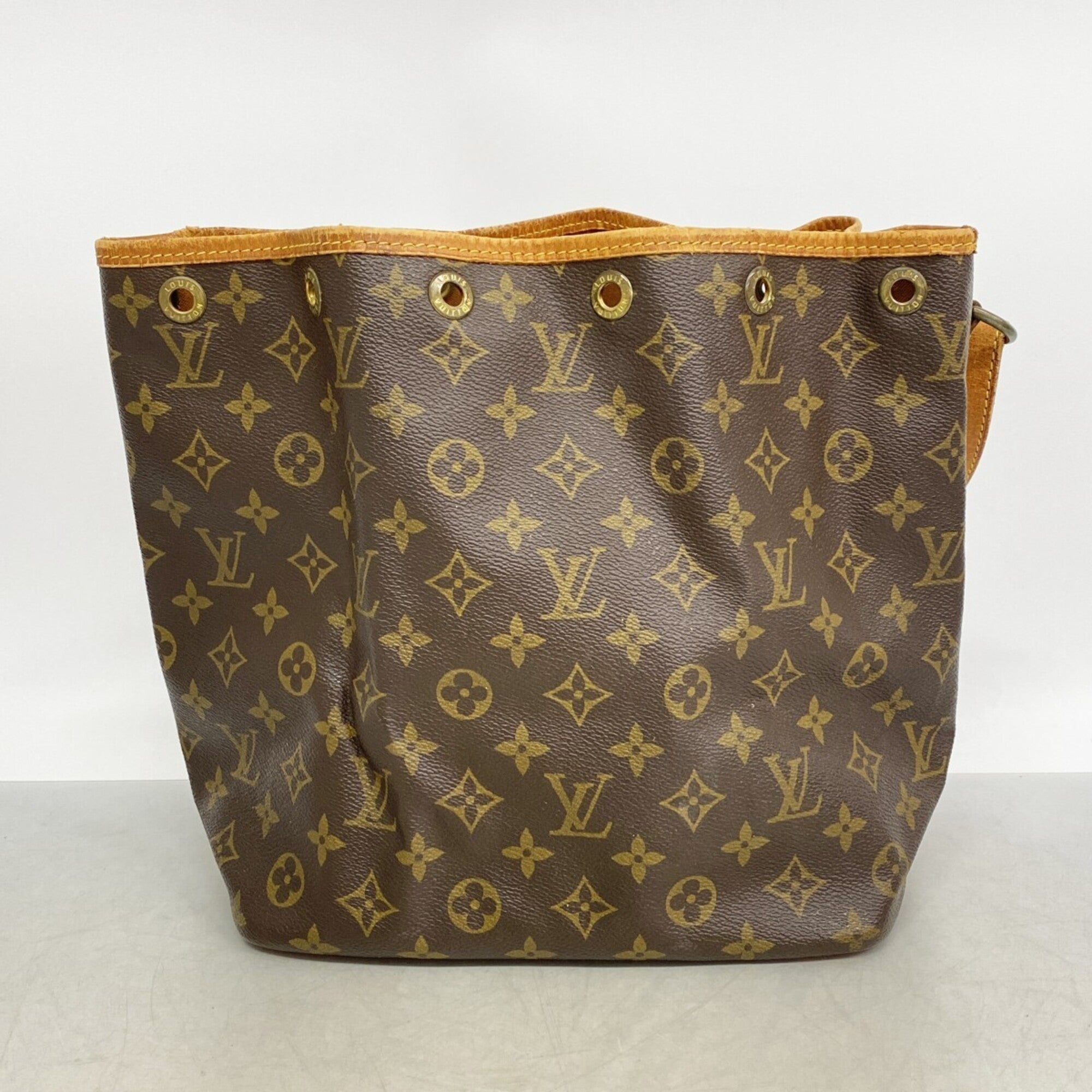 Louis Vuitton Brown Shoulder Bag (Pre-Owned)