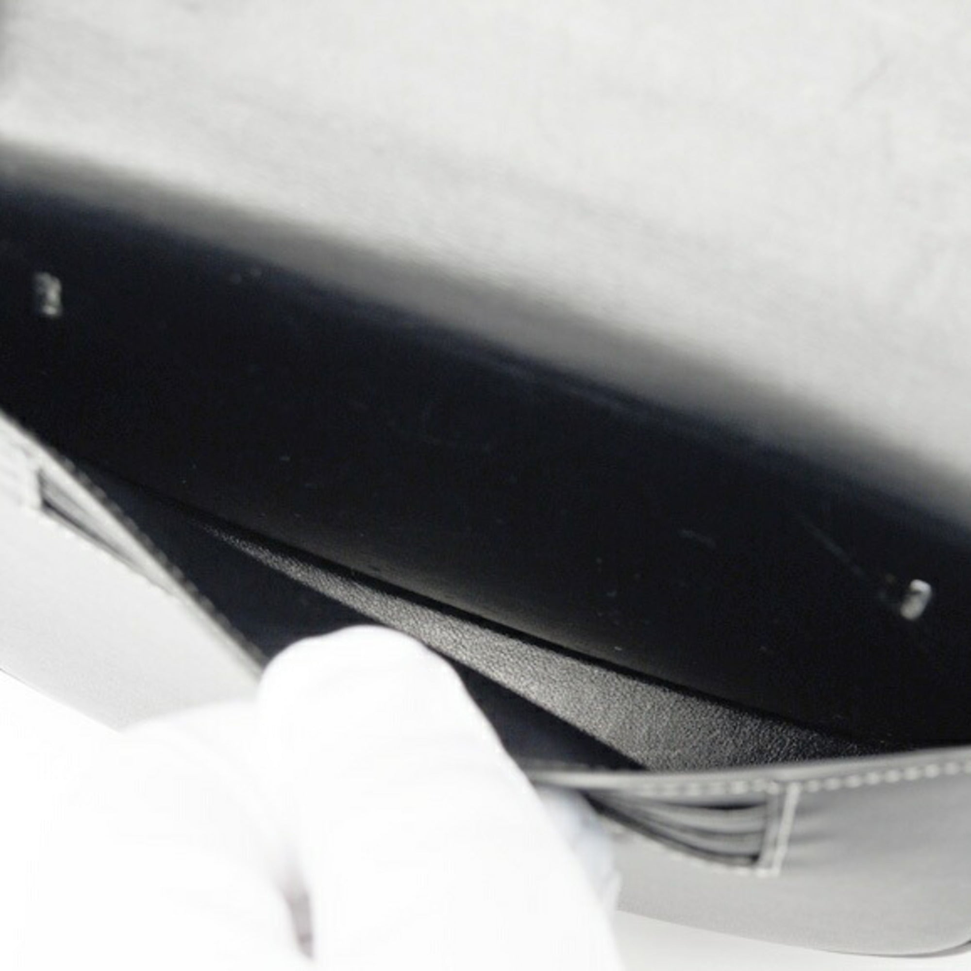 Loewe Black Leather Pouch Shoulder Bag (Pre-Owned)
