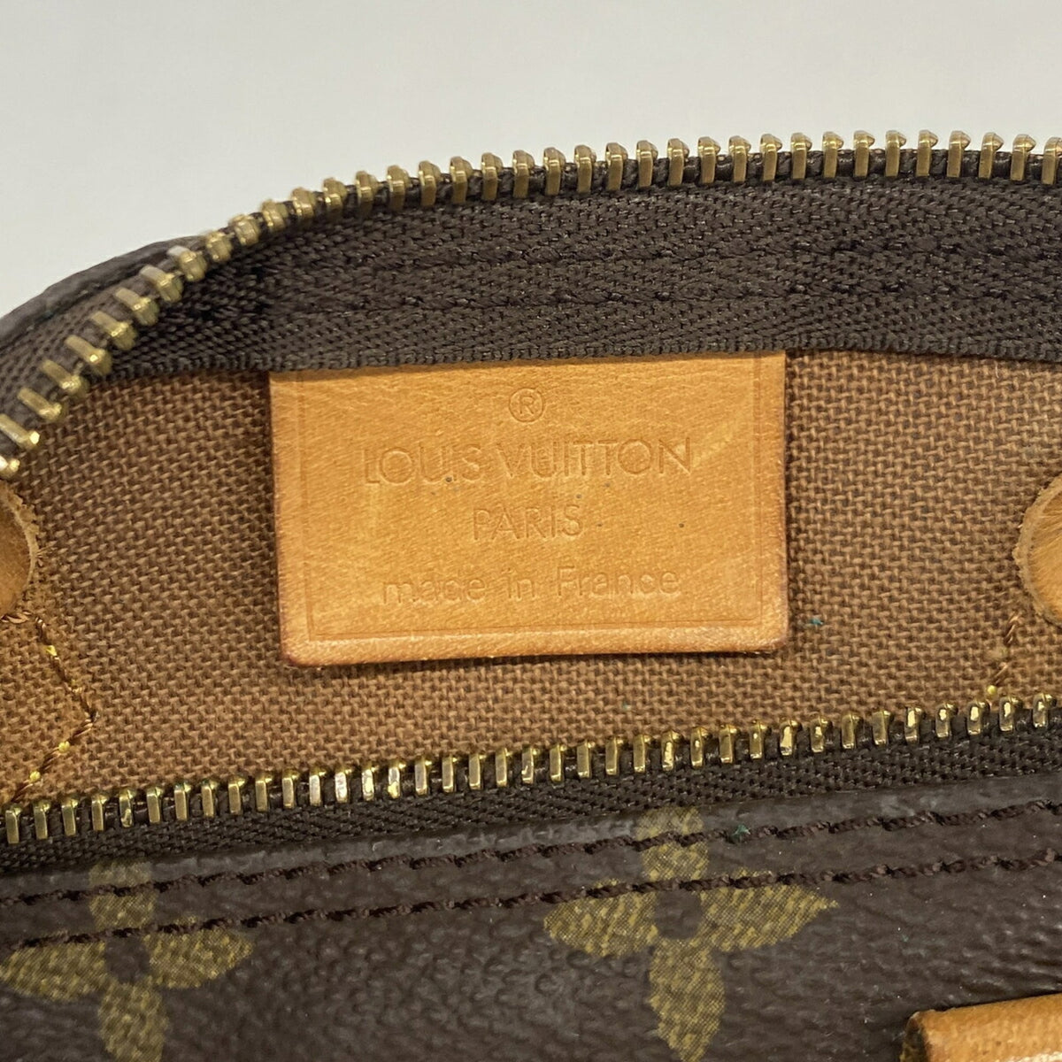 Louis Vuitton Brown Handbag (Pre-Owned)