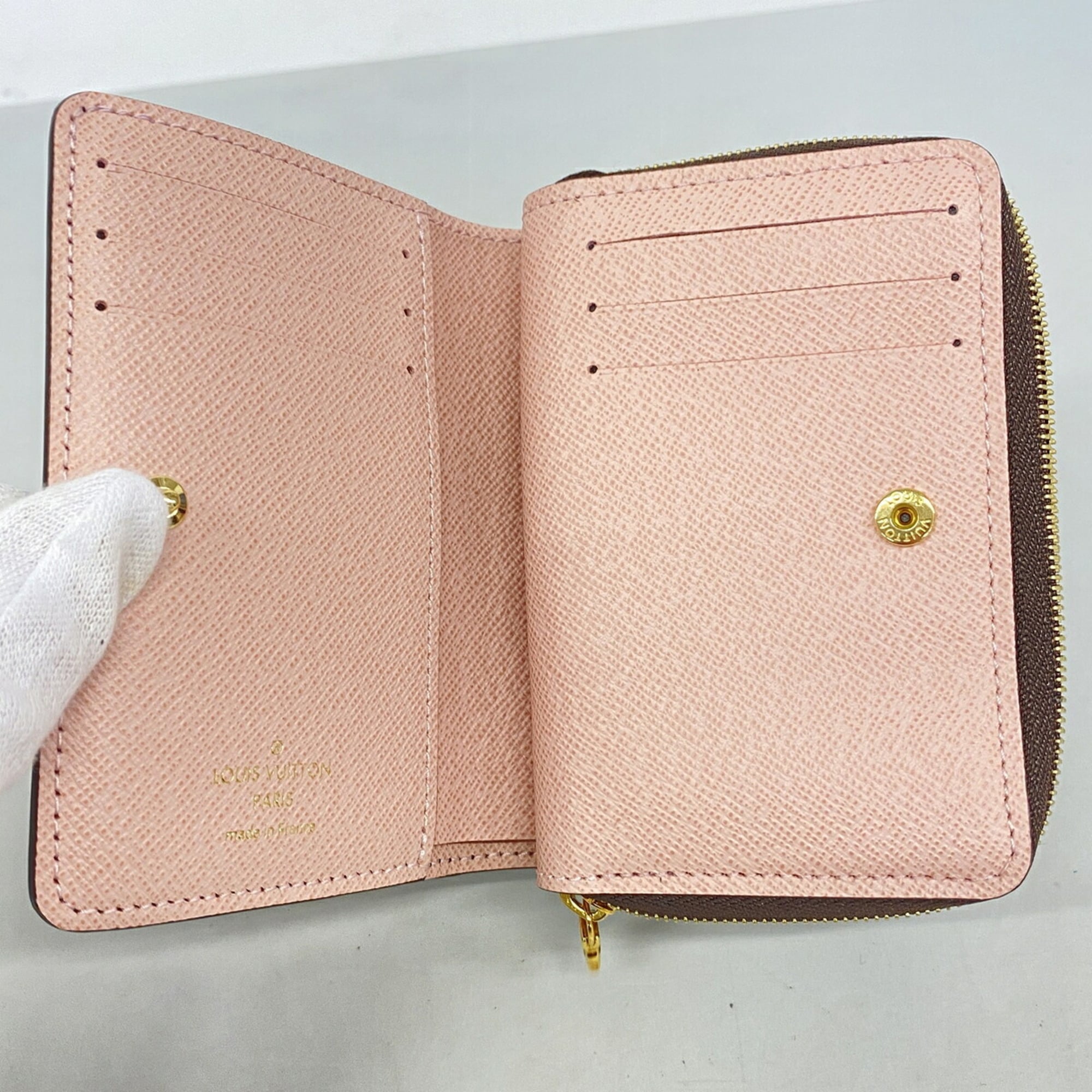 Louis Vuitton Rose Ballerine Wallet (Bi-Fold) (Pre-Owned)