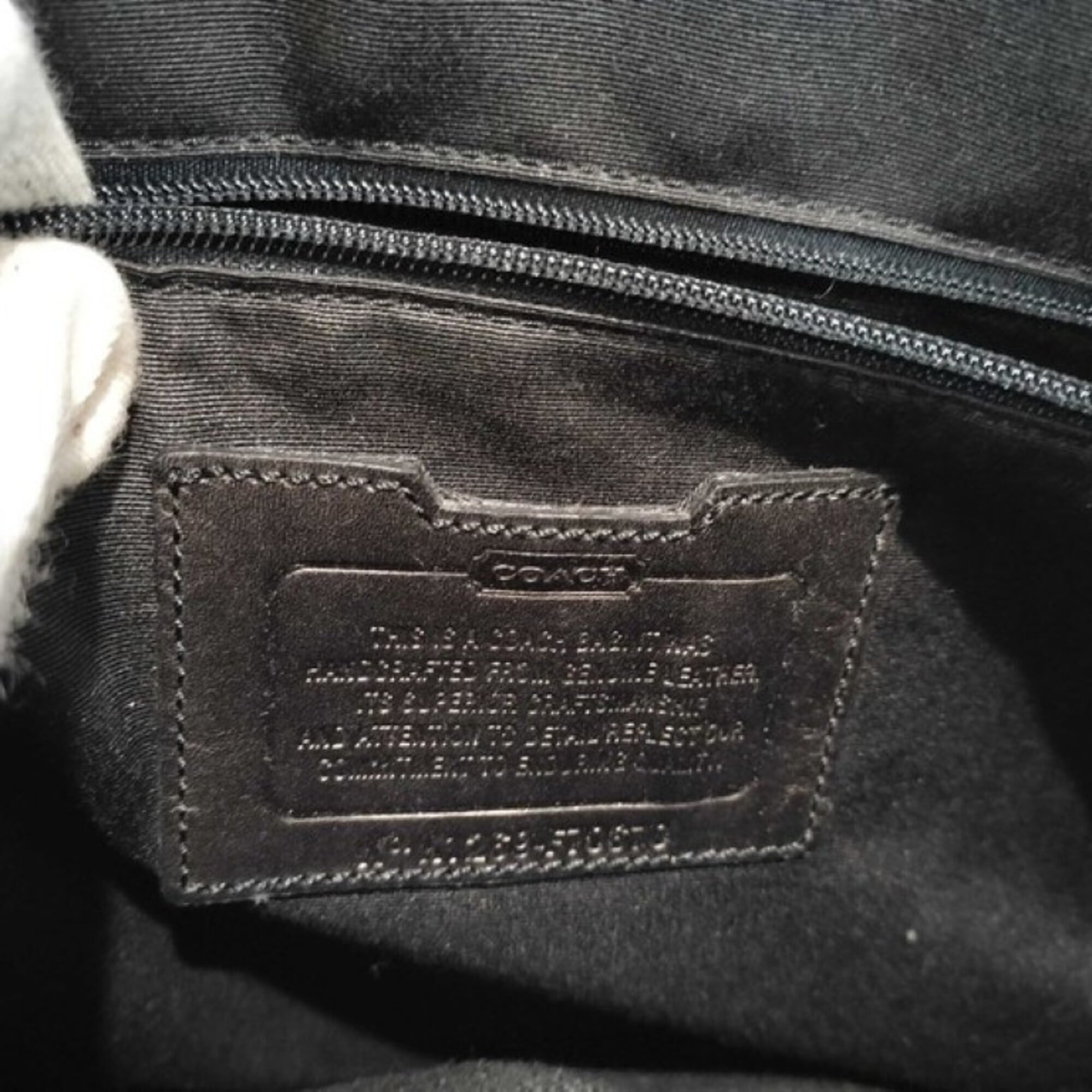 Coach Black Leather Handbag (Pre-Owned)