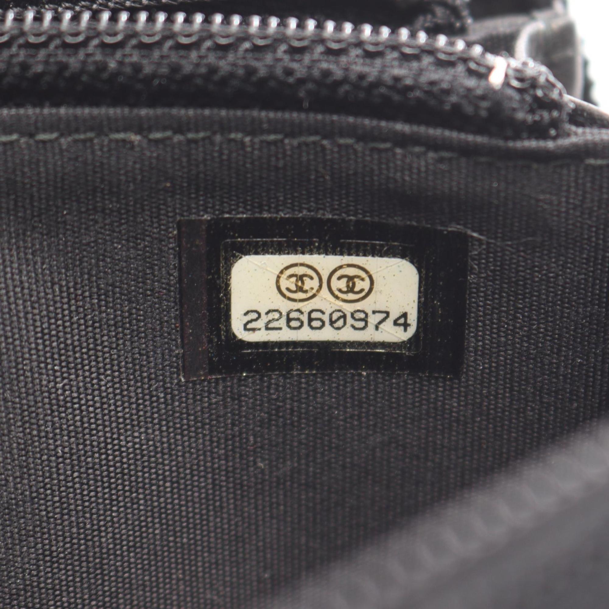 Chanel Black Leather Wallet (Bi-Fold) (Pre-Owned)