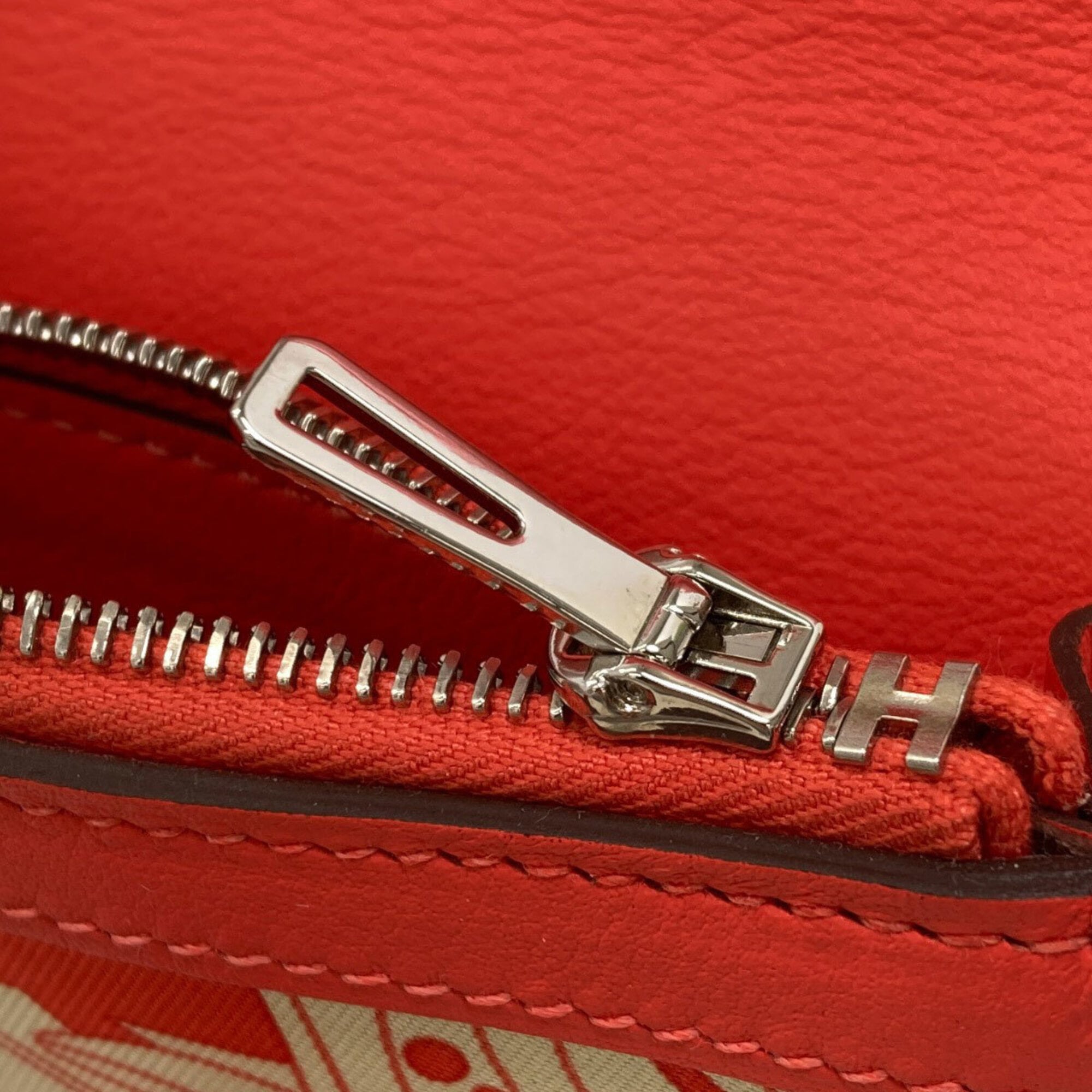 Hermes Beige Red Color Silk Wallet (Bi-Fold) (Pre-Owned)