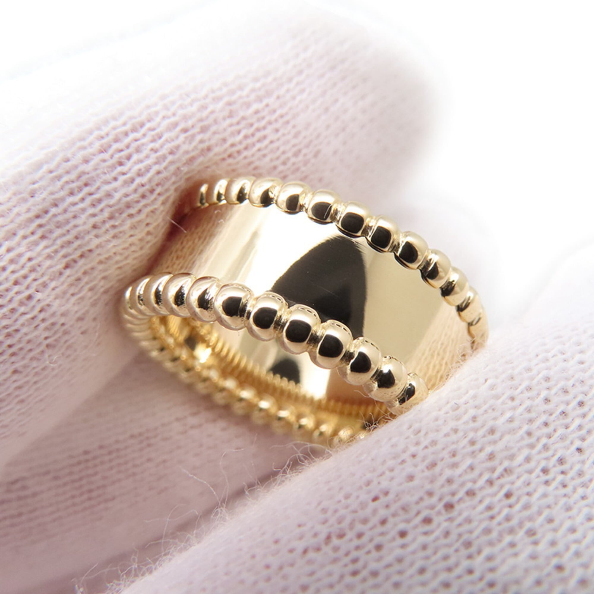 Van Cleef & Arpels Perlee Yellow Gold (18K) Band Ring (Pre-Owned)