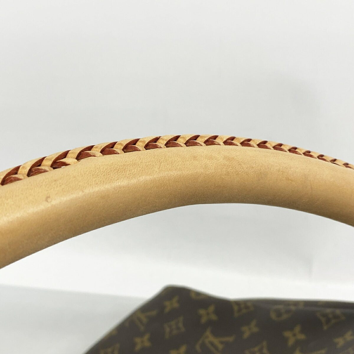 Louis Vuitton Brown Shoulder Bag (Pre-Owned)