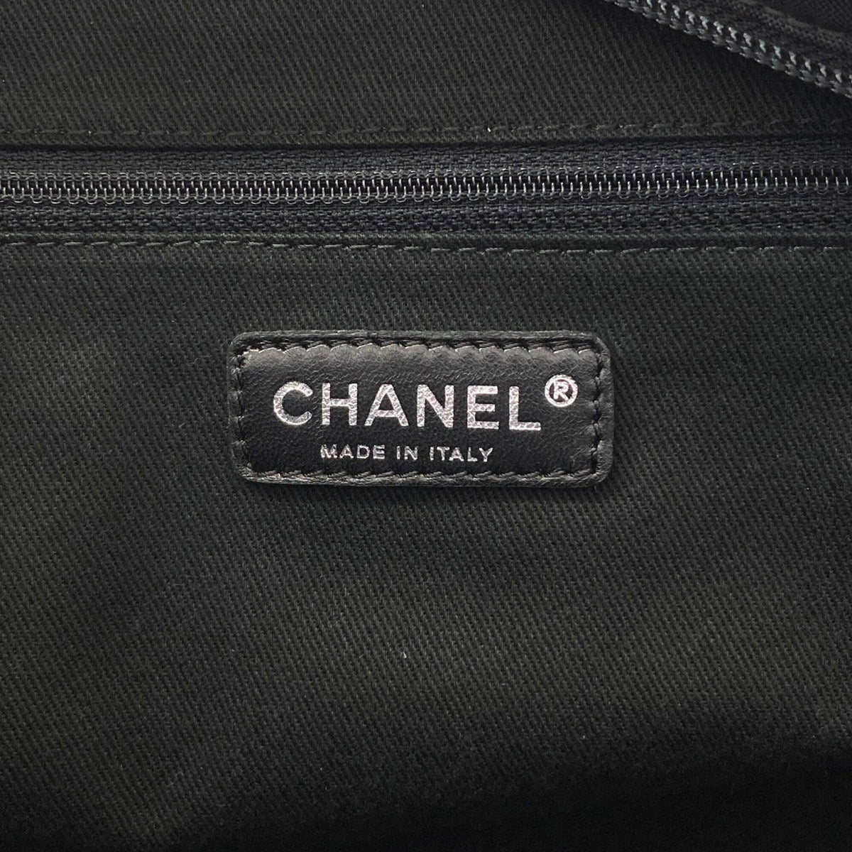 Chanel Black Nylon Tote Bag (Pre-Owned)
