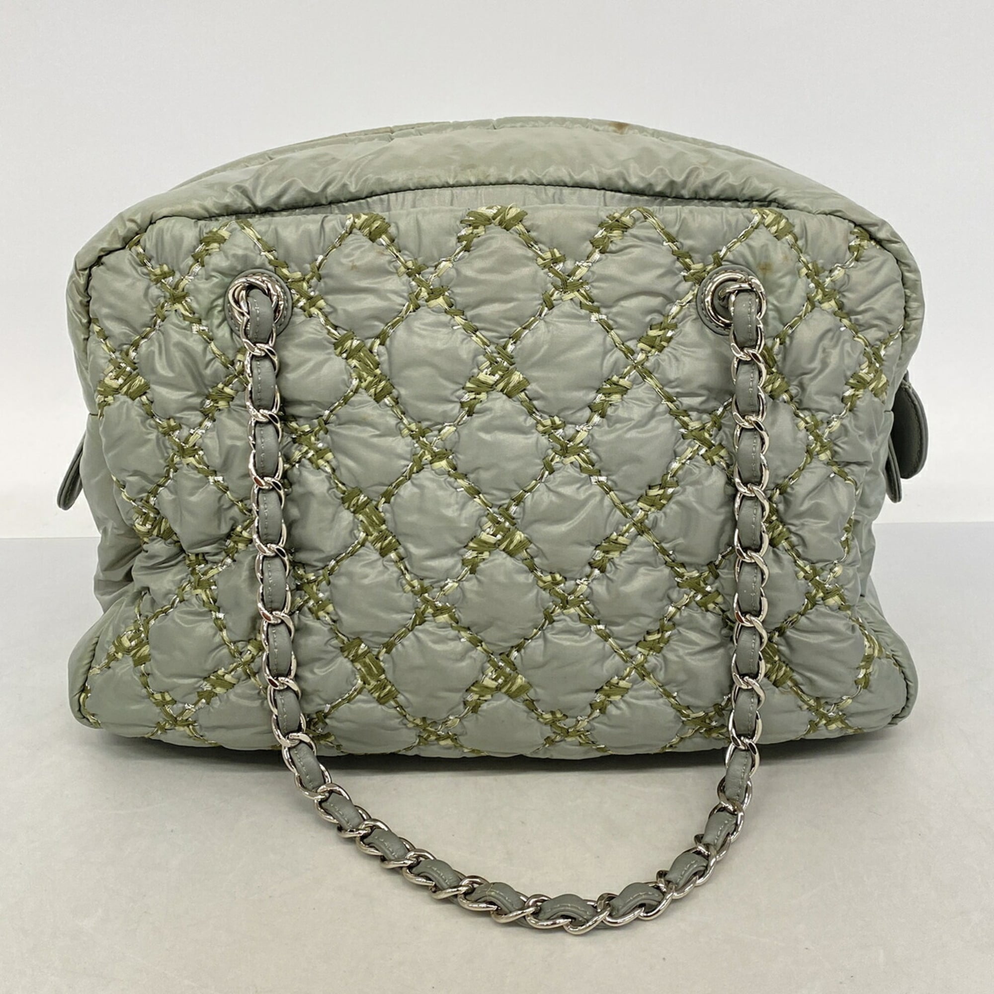 Chanel Green Nylon Tote Bag (Pre-Owned)