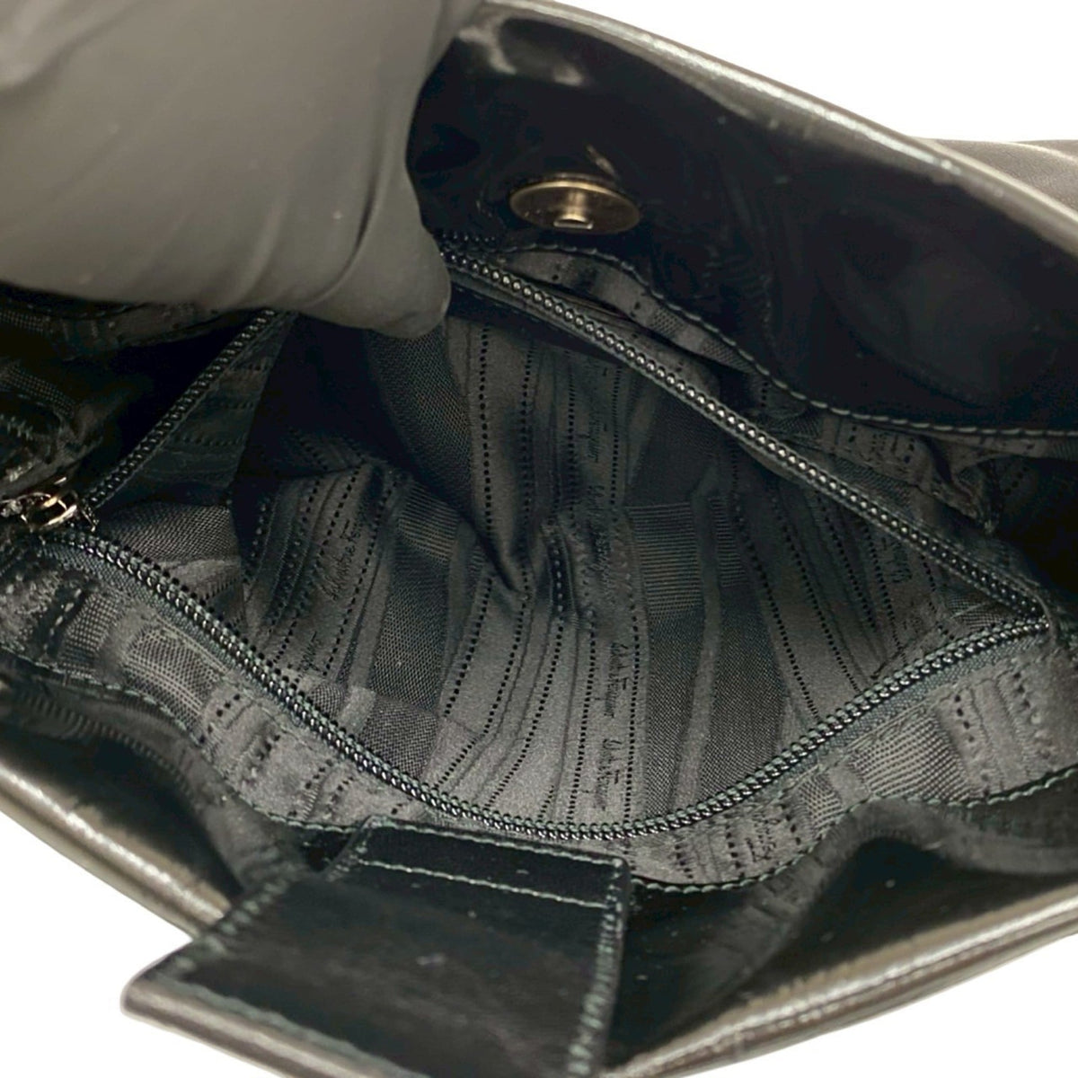 Salvatore Ferragamo Black Patent Leather Leather Shoulder Bag Tote Bag (Pre-Owned)