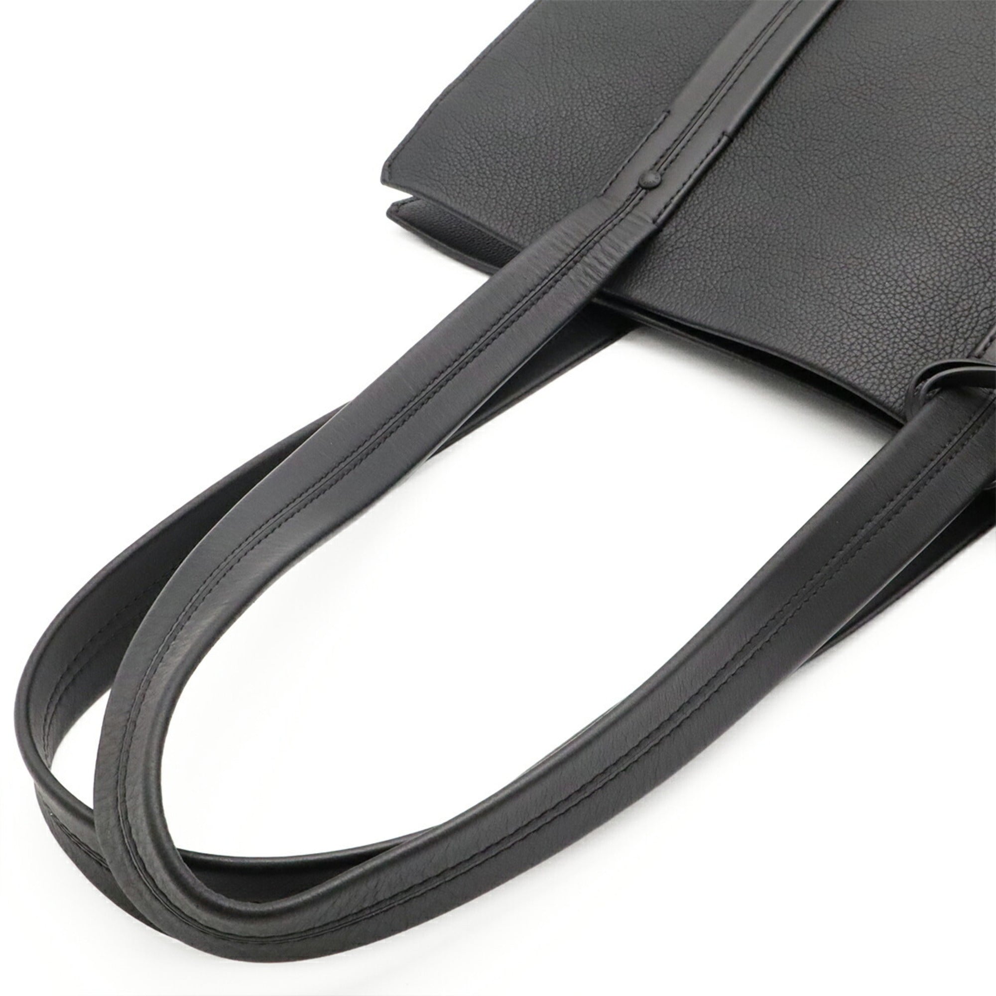 Louis Vuitton Noir Leather Shoulder Bag Tote Bag (Pre-Owned)
