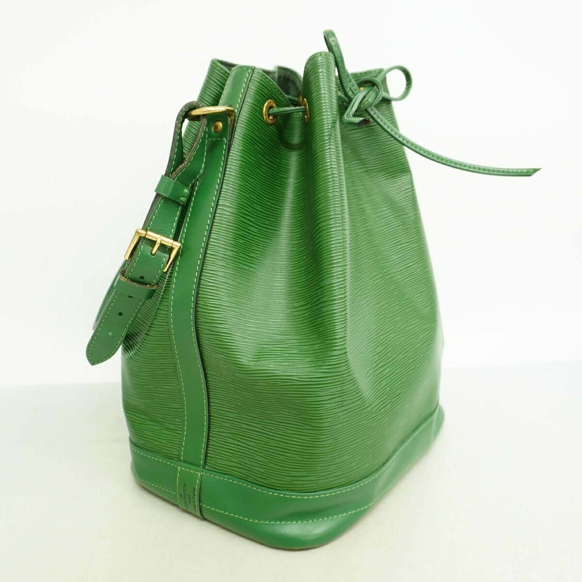 Louis Vuitton Borneo Green Shoulder Bag (Pre-Owned)