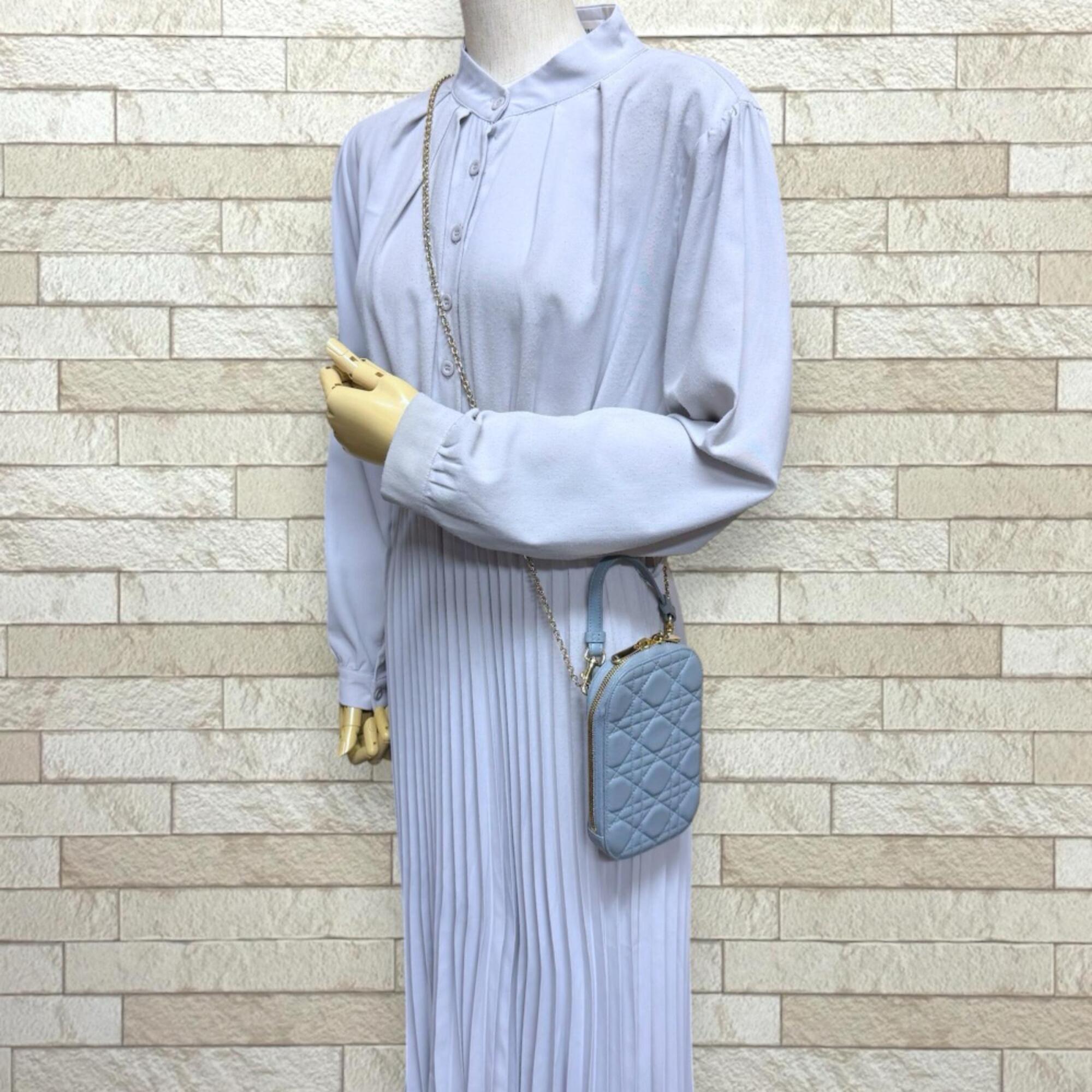 Christian Dior Lady Dior Blue Leather Shoulder Bag (Pre-Owned)