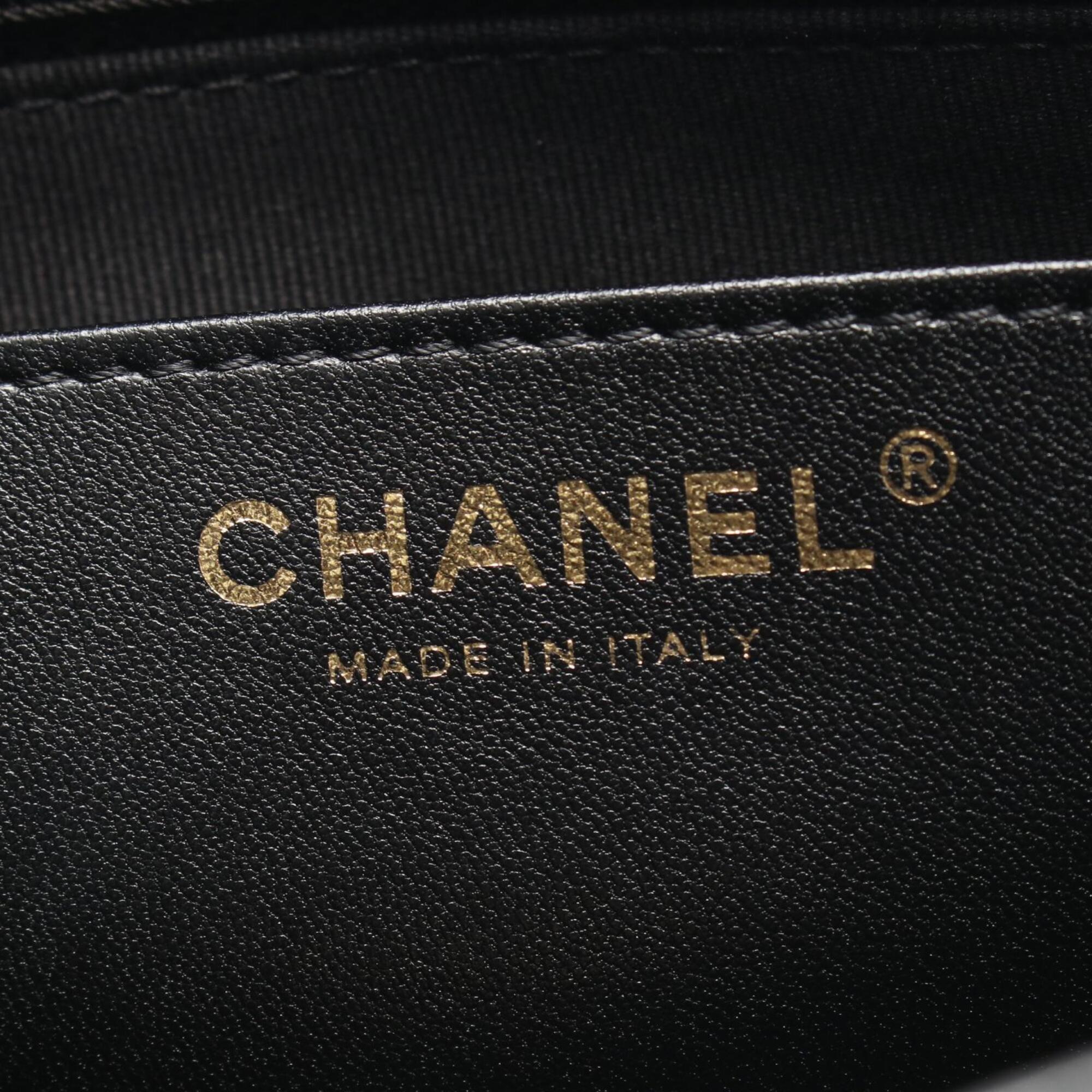 Chanel Black Leather Handbag Shoulder Bag (Pre-Owned)