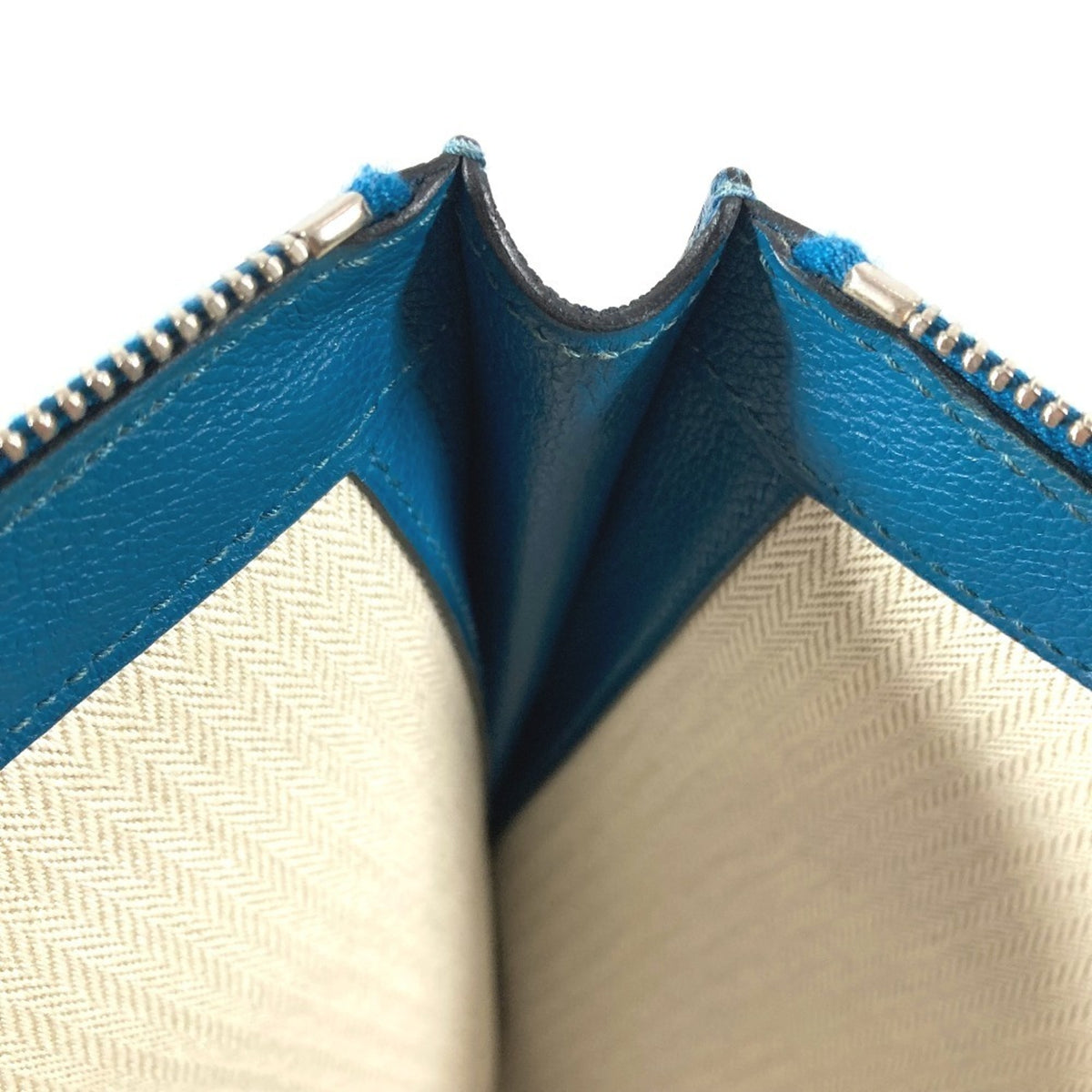 Hermes Blue Clutch Bag (Pre-Owned)