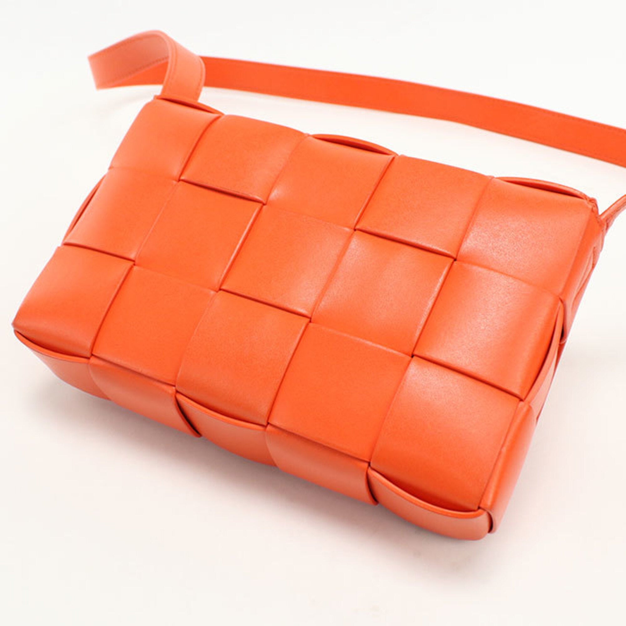 Bottega Veneta Orange Leather Shoulder Bag (Pre-Owned)