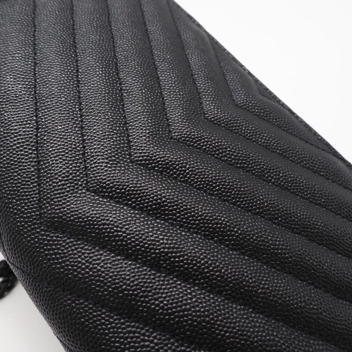 Yves Saint Laurent Cassandre Black Leather Shoulder Bag (Pre-Owned)