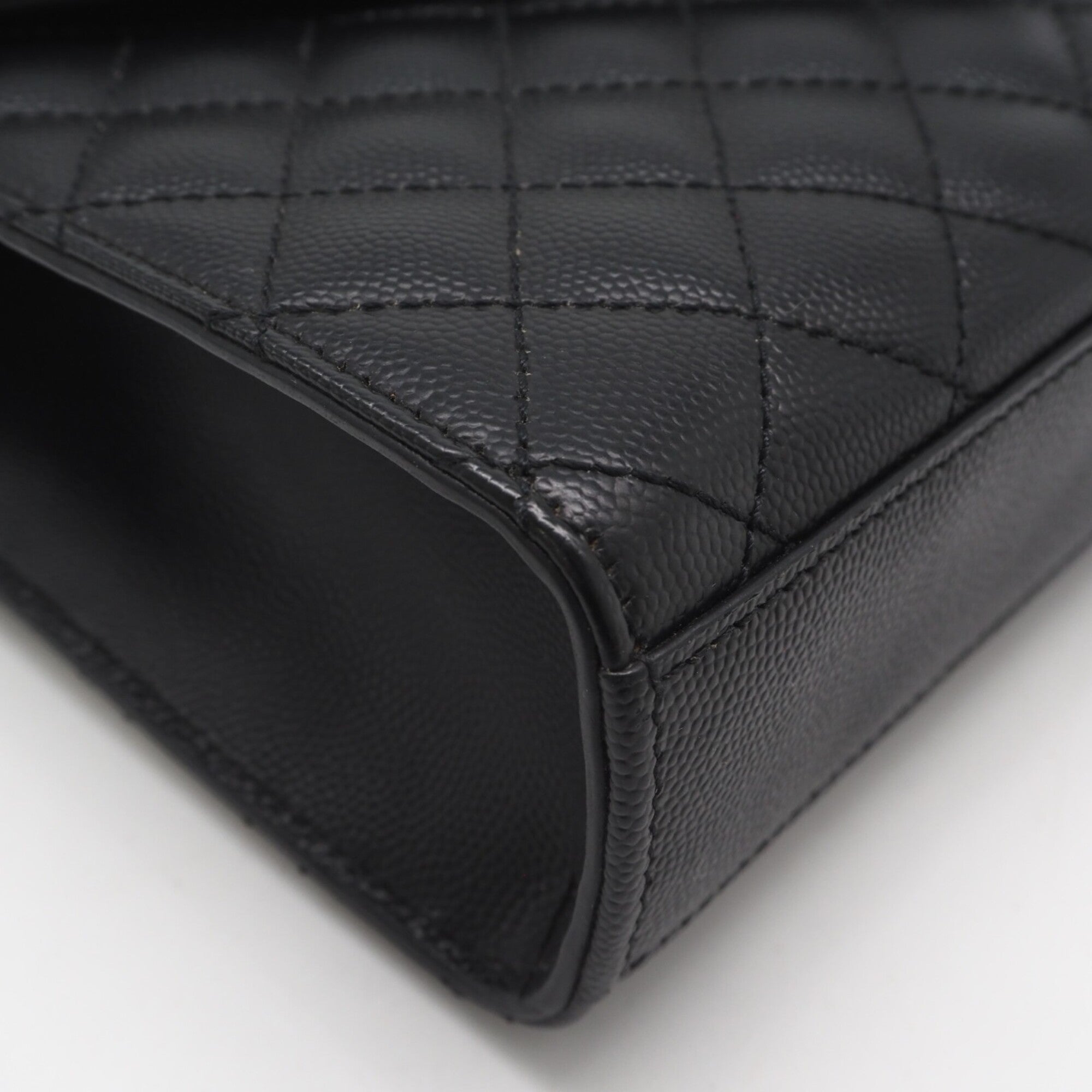 Yves Saint Laurent Black Leather Shoulder Bag (Pre-Owned)