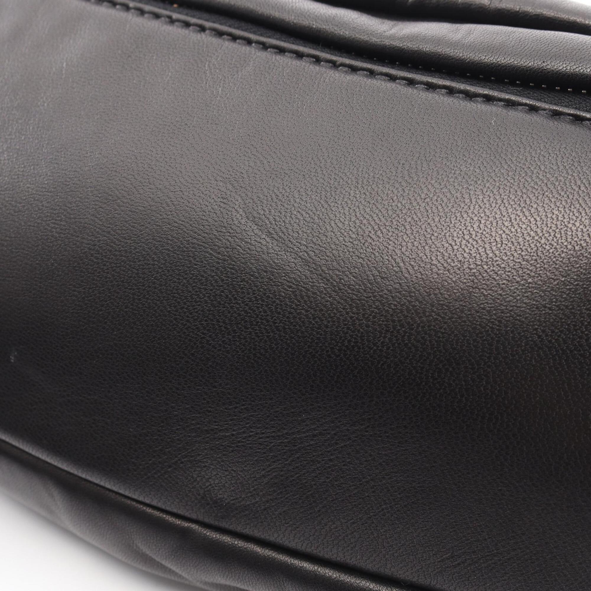 Prada Black Leather Fanny Pack Handbag (Pre-Owned)