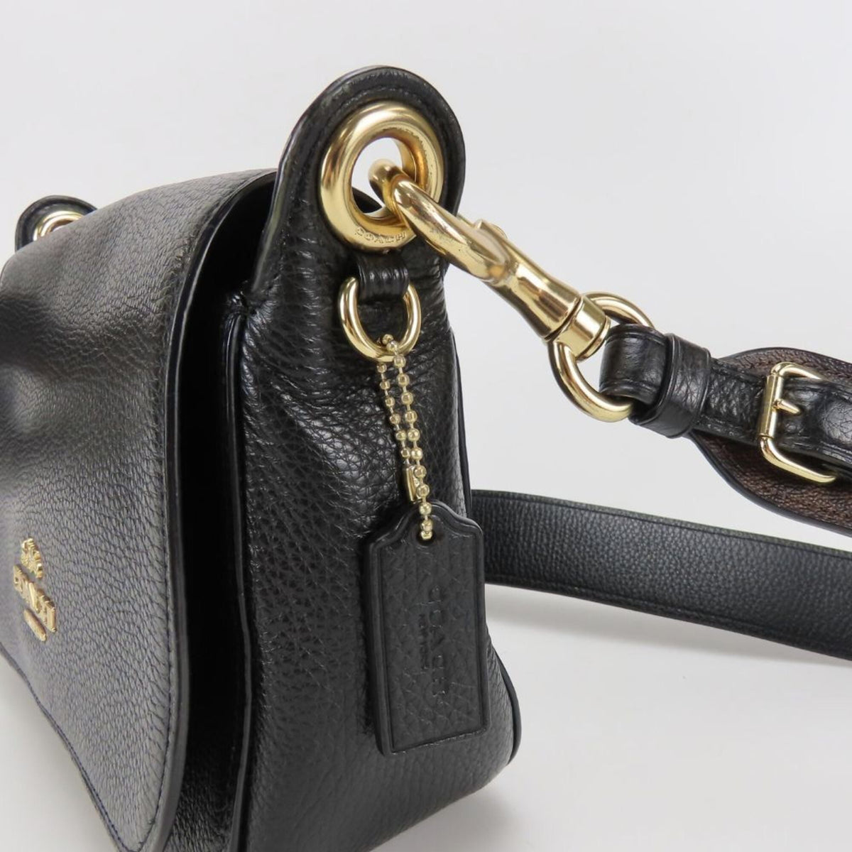 Coach Signature Black Dark Brown Leather Pvc Shoulder Bag (Pre-Owned)