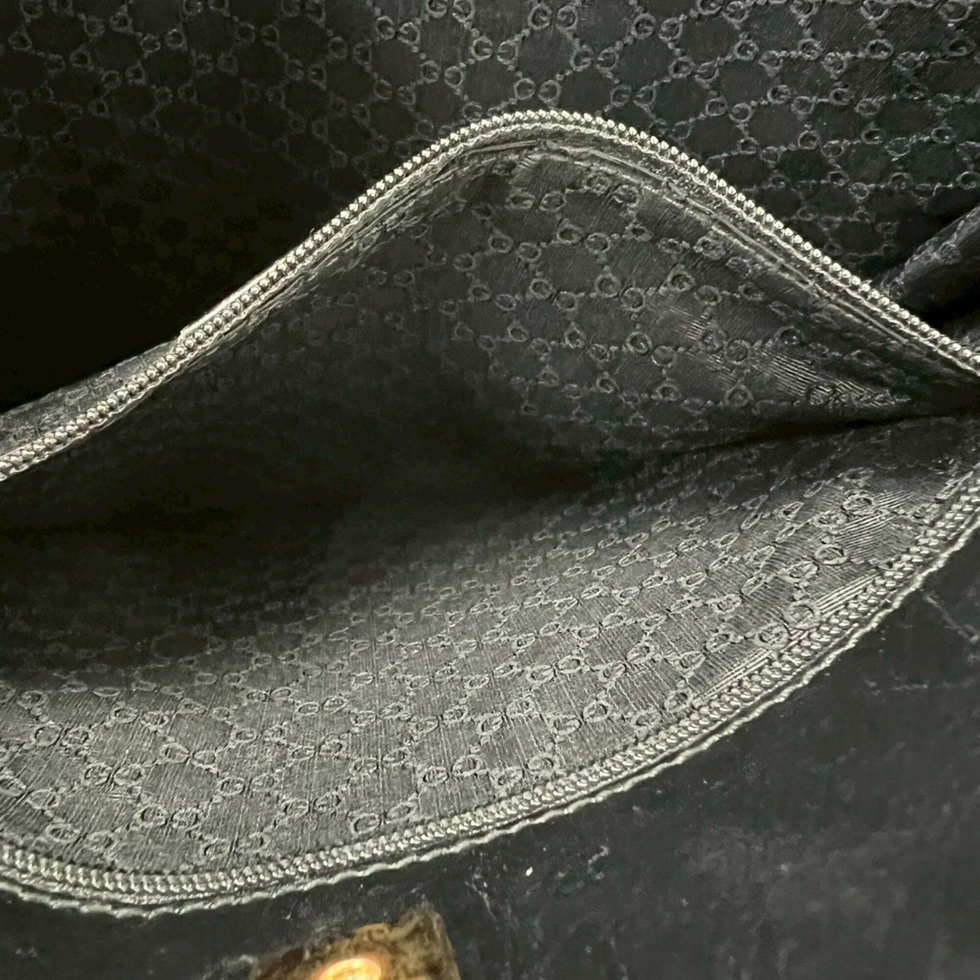 Gucci Black Leather Shoulder Bag (Pre-Owned)