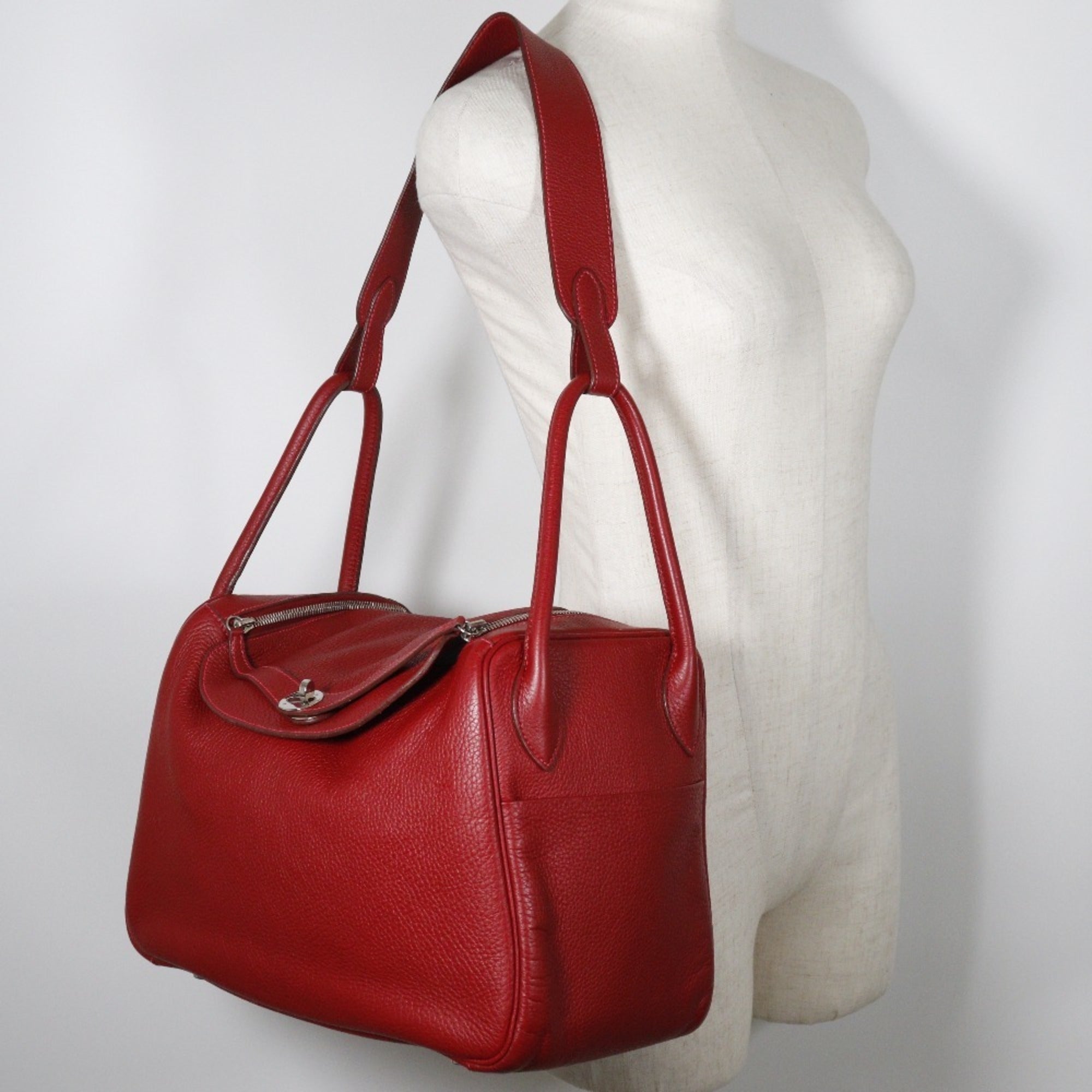 Hermes Lindy Red Color Taurillon Clemence Leather Handbag (Pre-Owned)