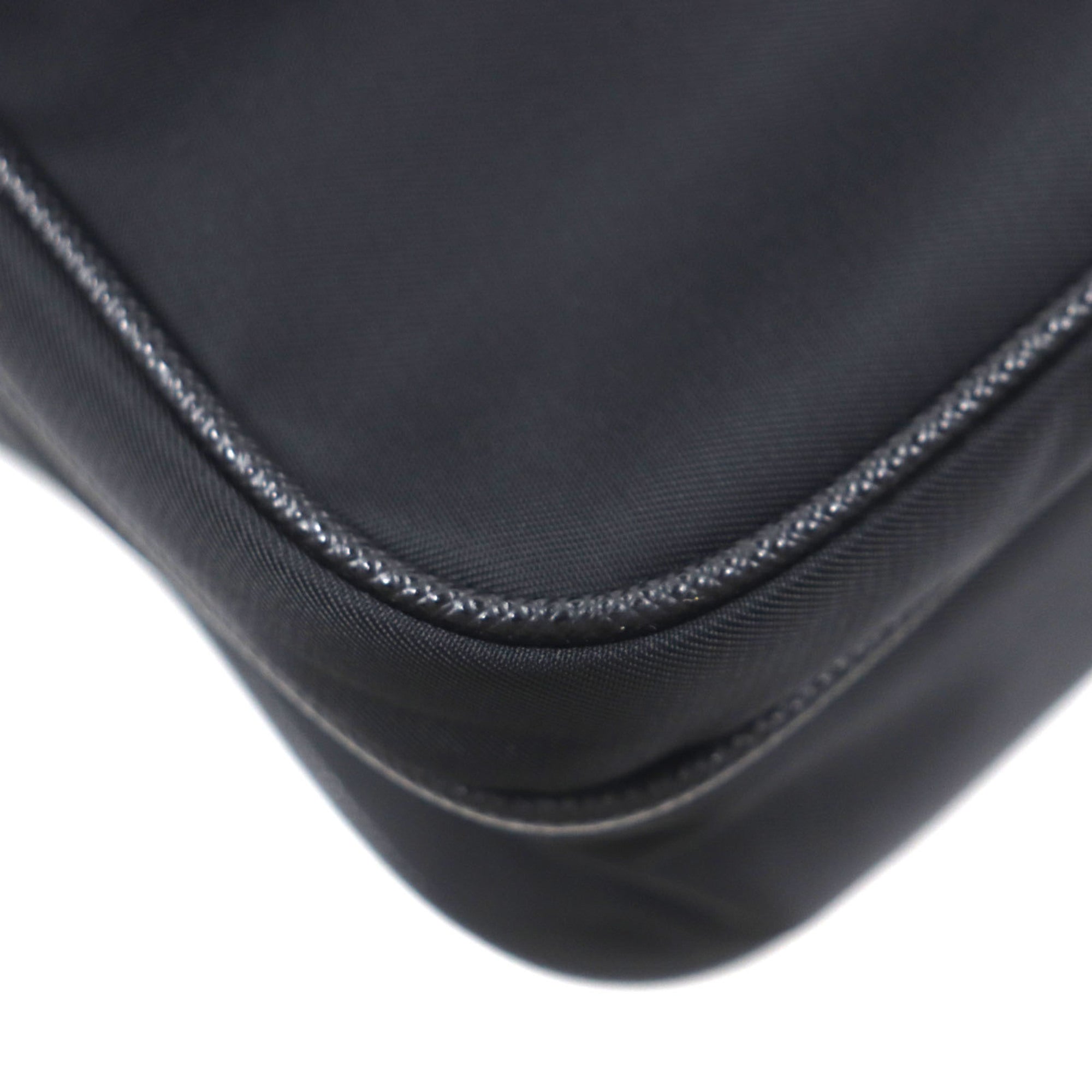 Prada Black Nylon Saffiano Shoulder Bag (Pre-Owned)