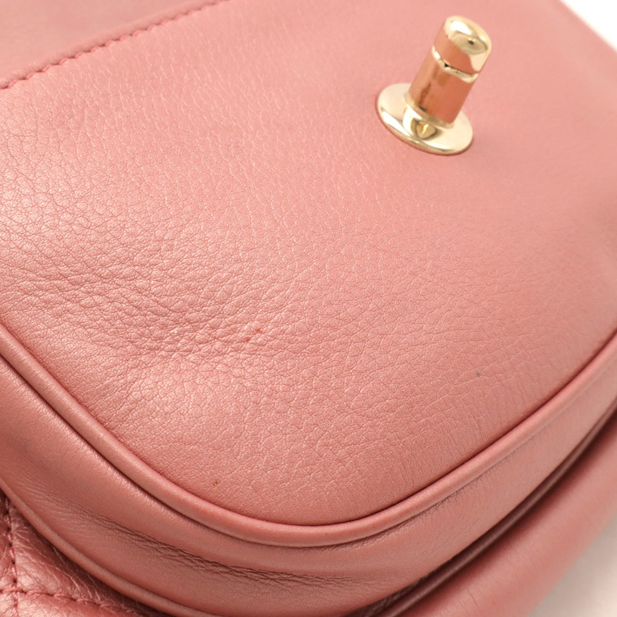 Chanel Matelasse Pink Leather Pouch Sling Bag (Pre-Owned)