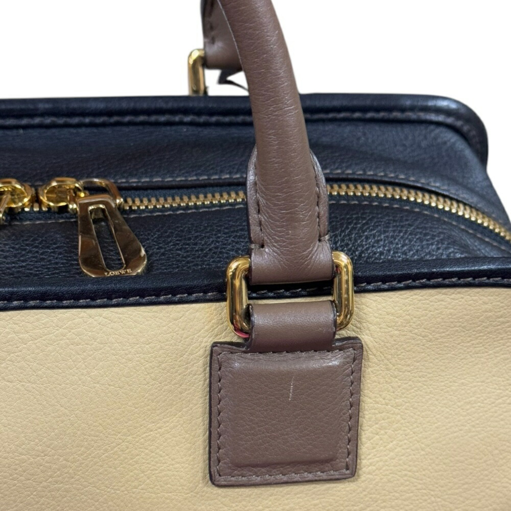 Loewe Beige Black Leather Handbag (Pre-Owned)