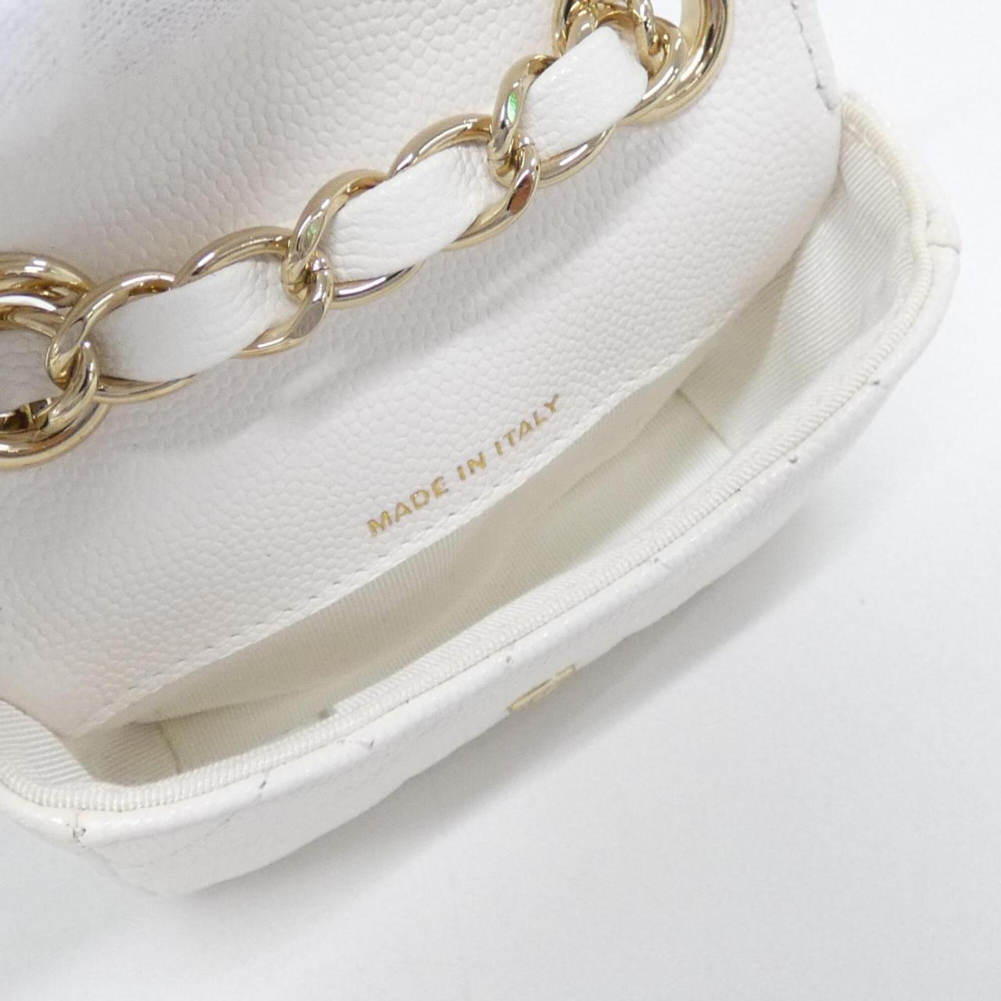 Chanel White Grained Calfskin Fanny Pack (Pre-Owned)