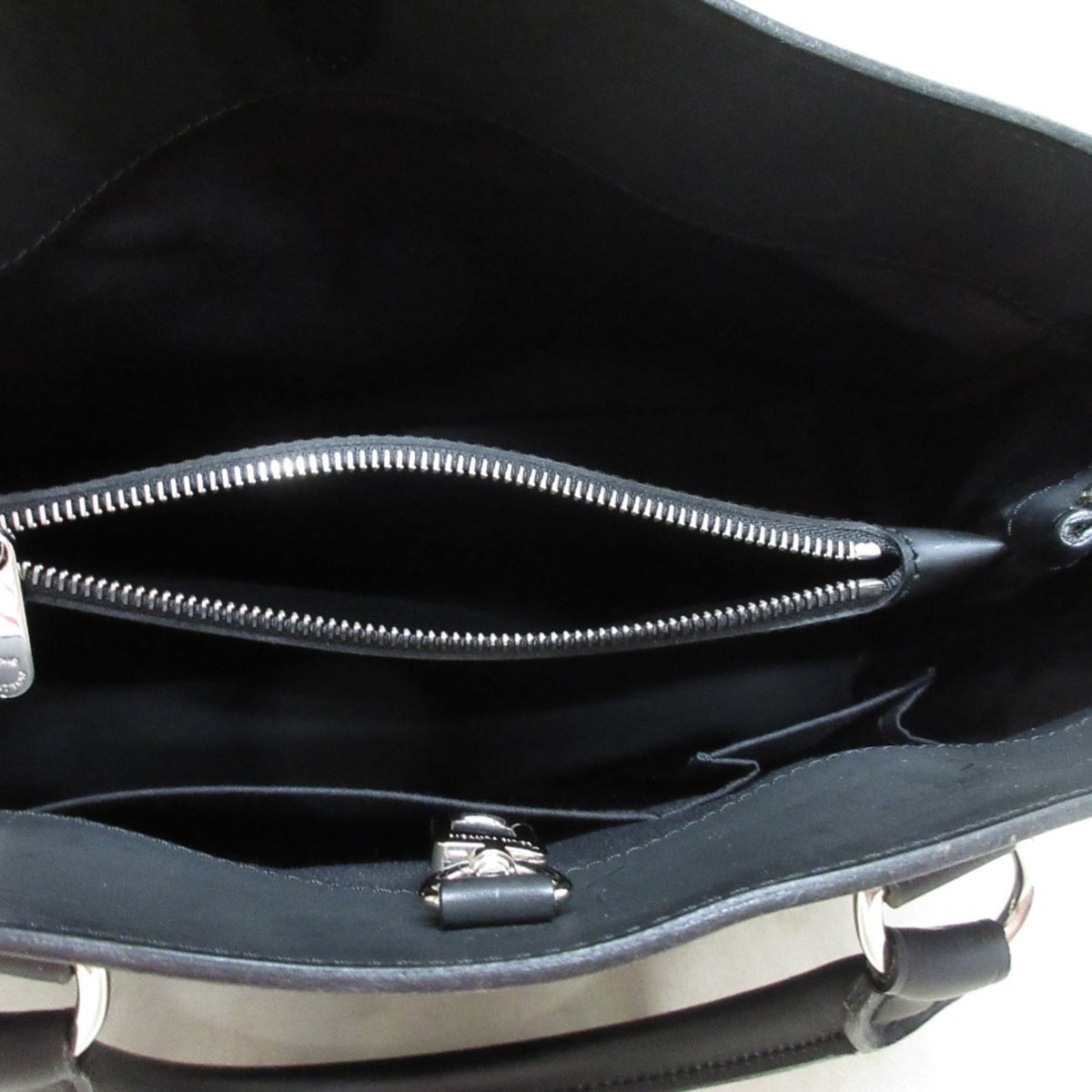 Louis Vuitton Black Noir Epi Leather Handbag (Pre-Owned)