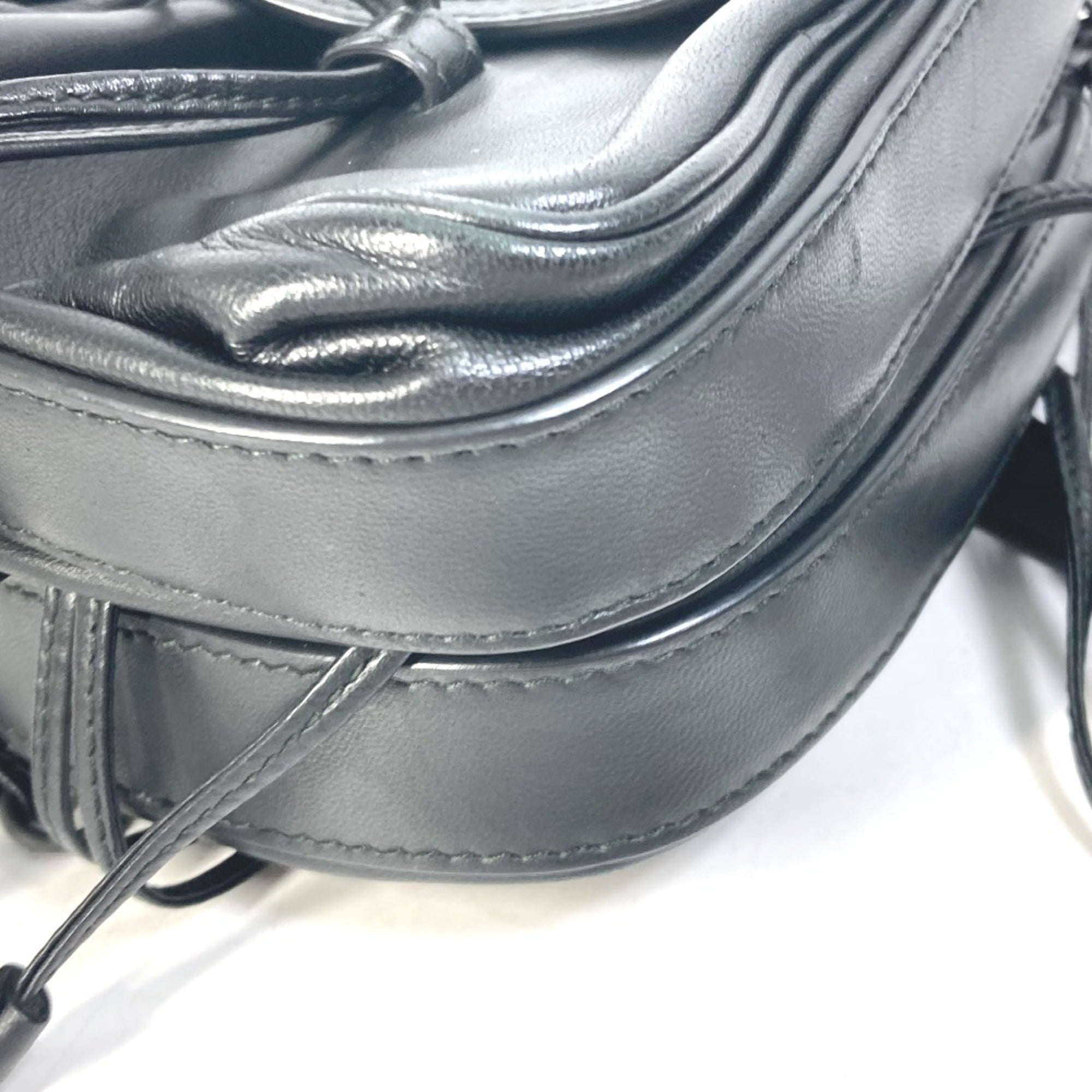 Bottega Veneta Black Leather Shoulder Bag (Pre-Owned)