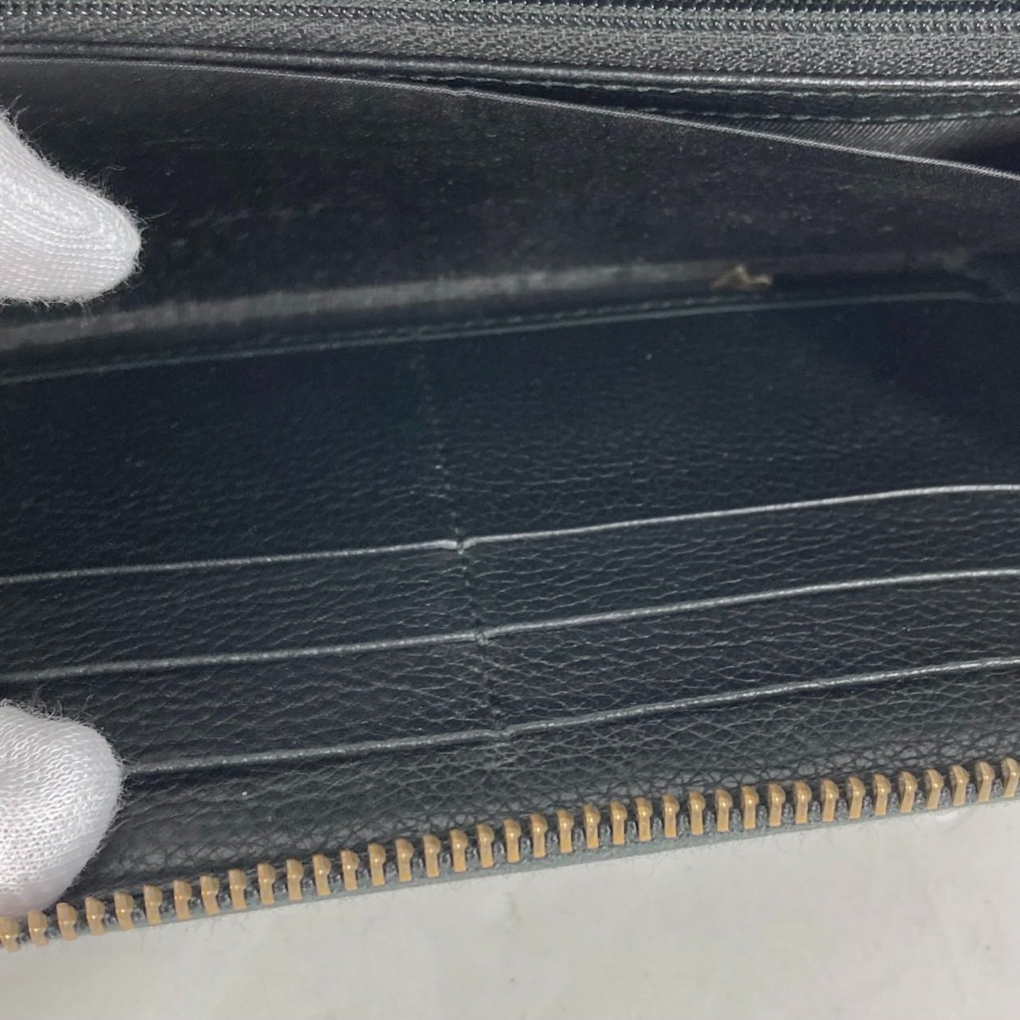 Gucci Black Leather Long Wallet (Bi-Fold) (Pre-Owned)