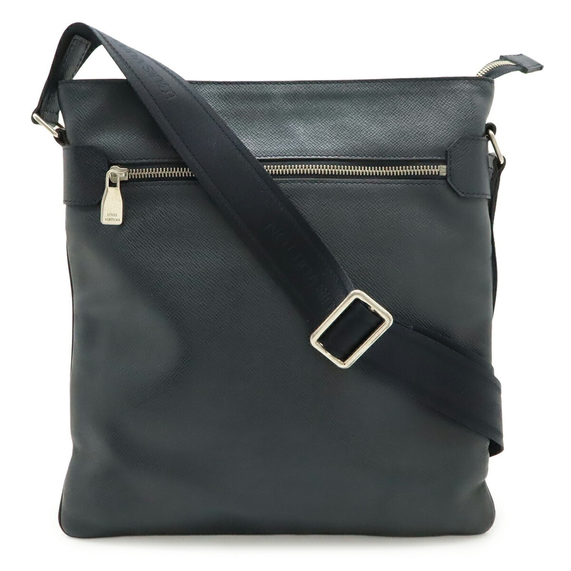Louis Vuitton Taiga Boreal Taiga Leather Shoulder Bag (Pre-Owned)