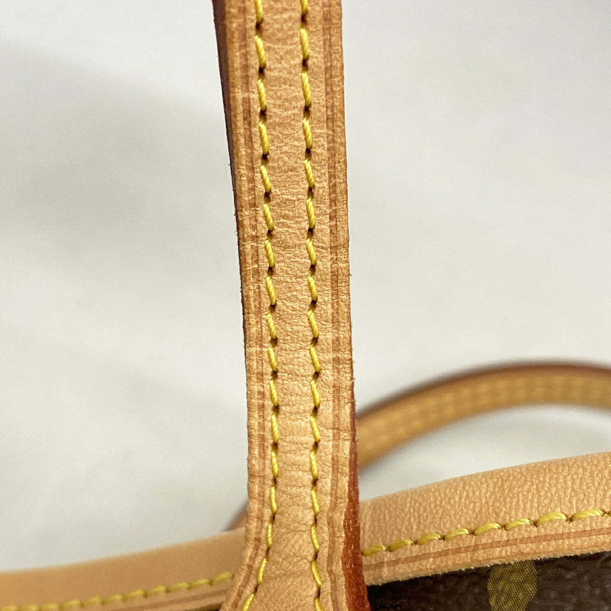 Louis Vuitton Brown Tote Bag (Pre-Owned)