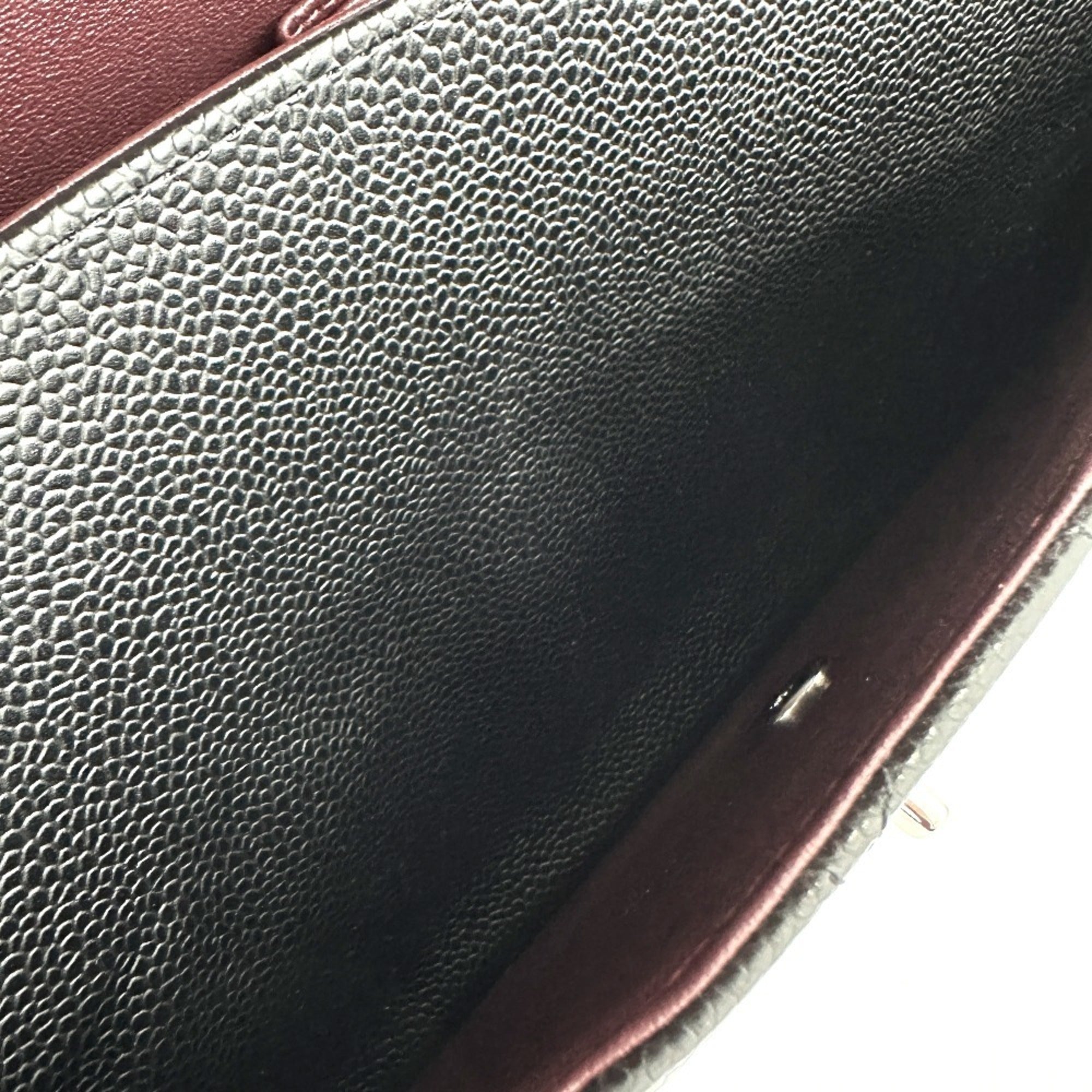 Chanel Black Grained Calfskin Shoulder Bag (Pre-Owned)