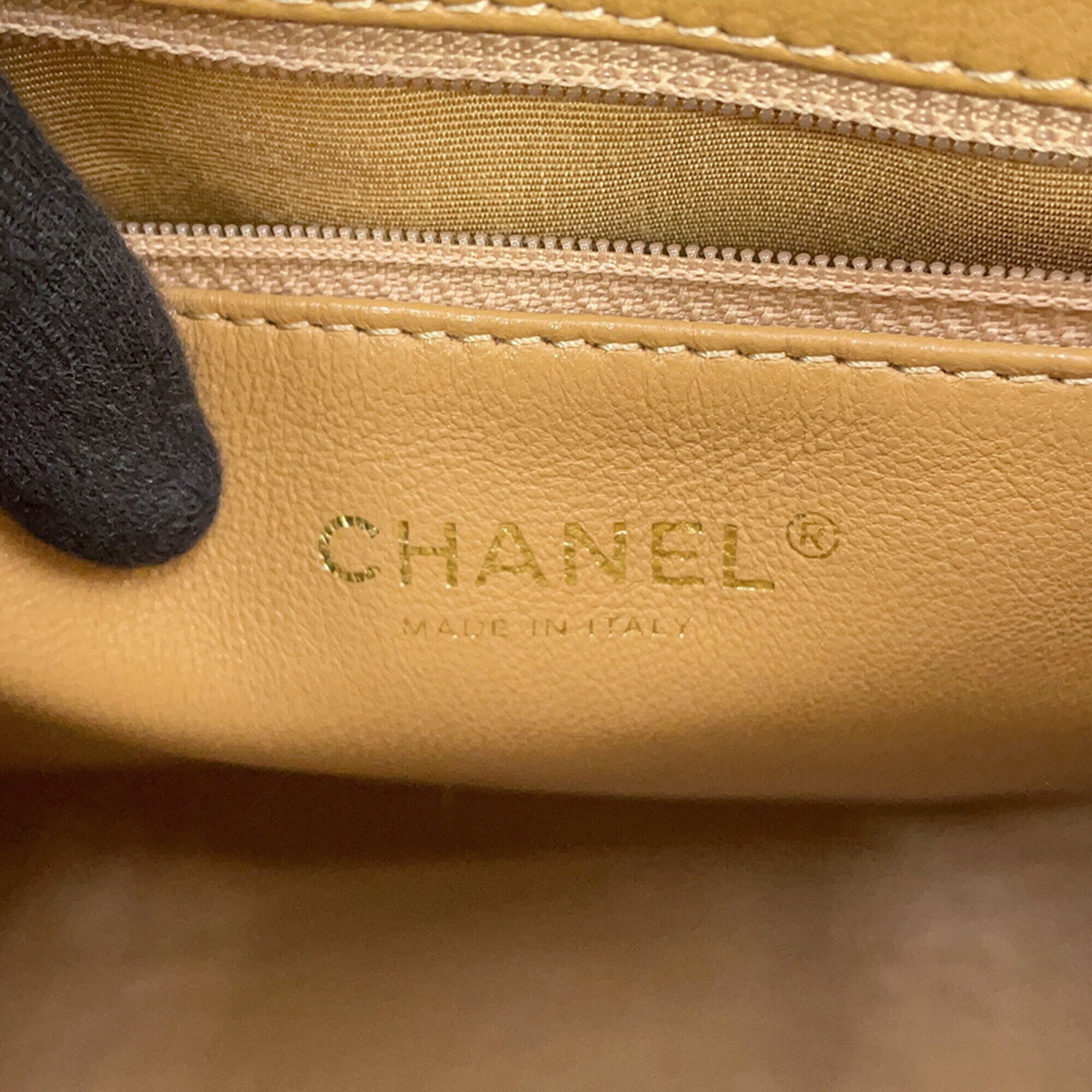 Chanel Matelasse Beige Grained Calfskin Handbag Tote Bag (Pre-Owned)