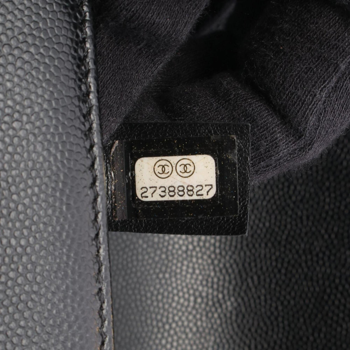Chanel Black Grained Calfskin Handbag Shoulder Bag (Pre-Owned)