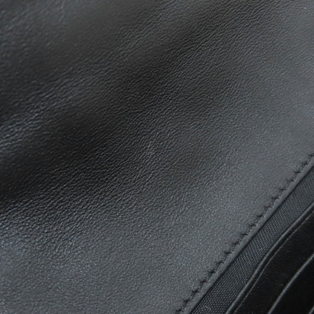 Fendi Black Leather Shoulder Bag (Pre-Owned)