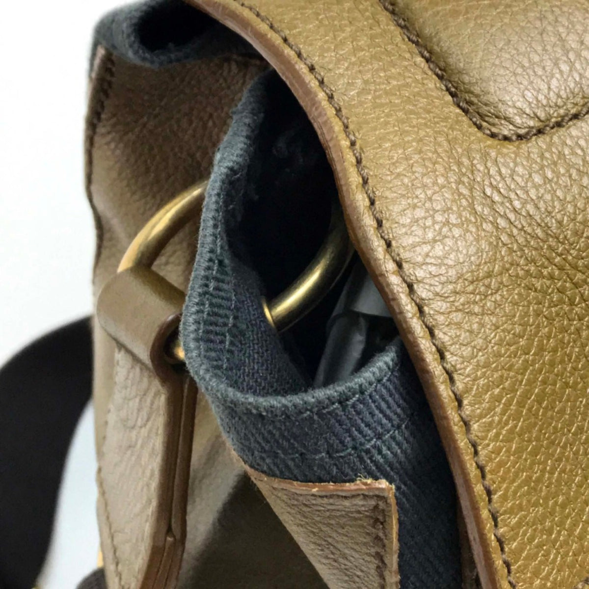 Yves Saint Laurent Brown Other Shoulder Bag (Pre-Owned)