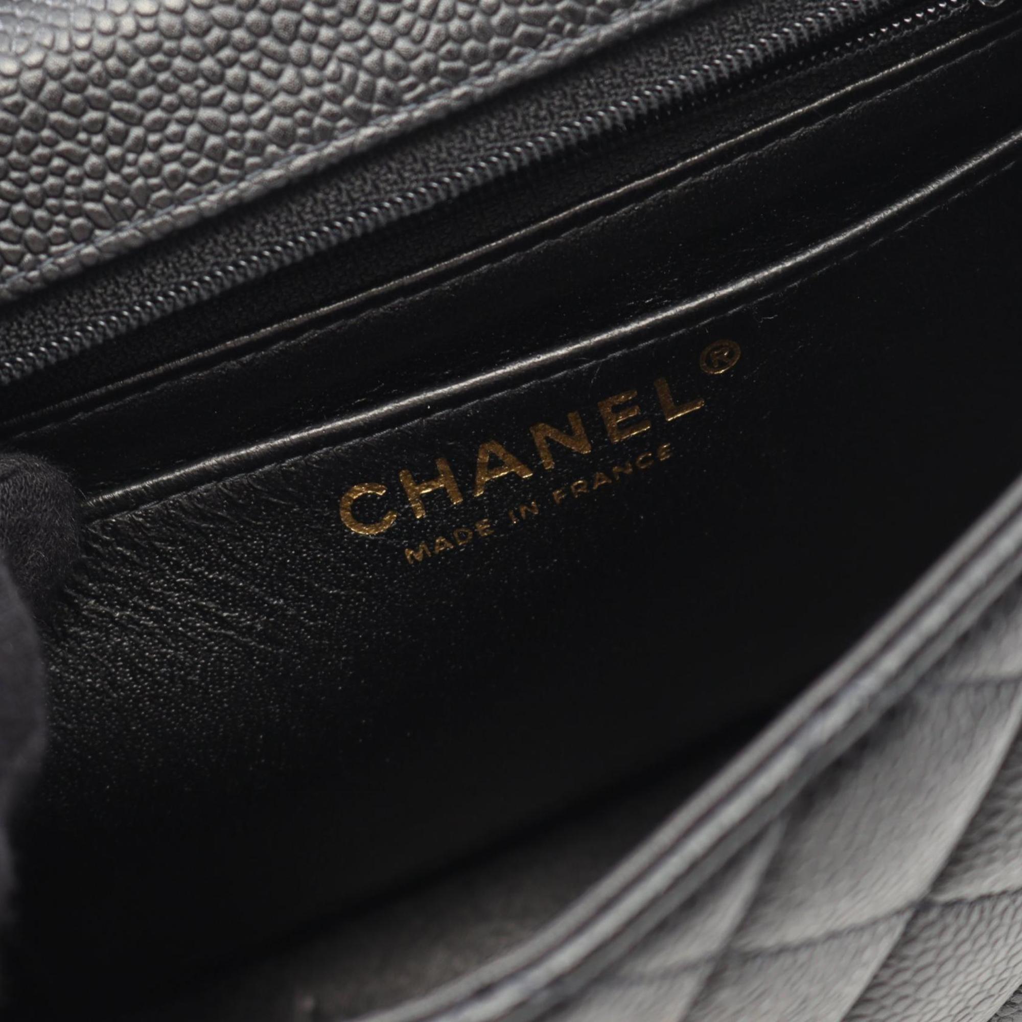 Chanel Matelasse Black Grained Calfskin Shoulder Bag (Pre-Owned)