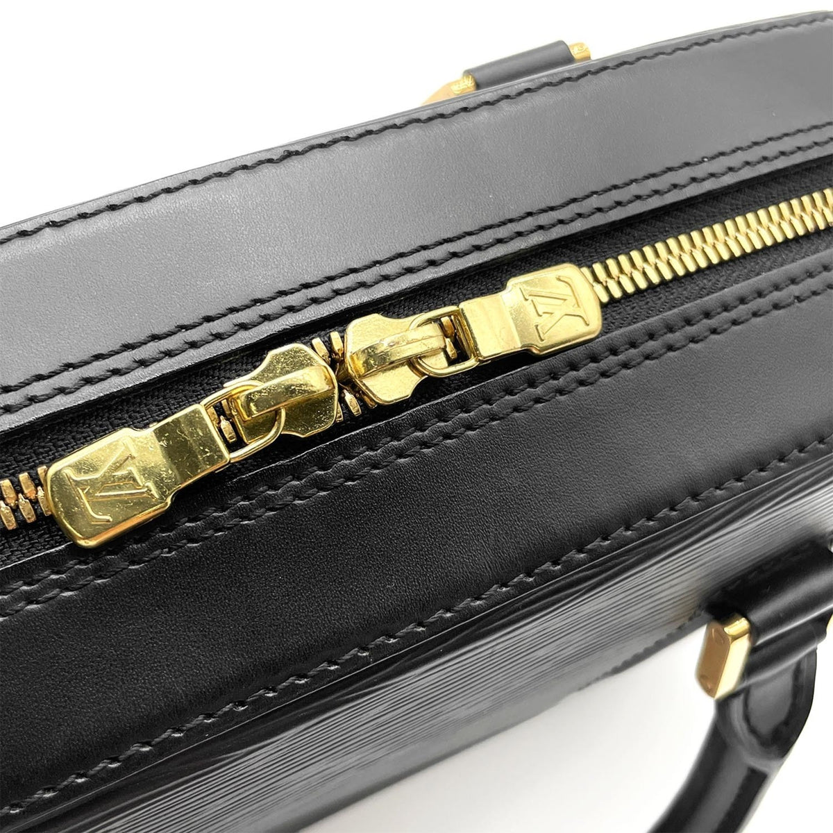 Louis Vuitton Black Noir Epi Leather Handbag (Pre-Owned)