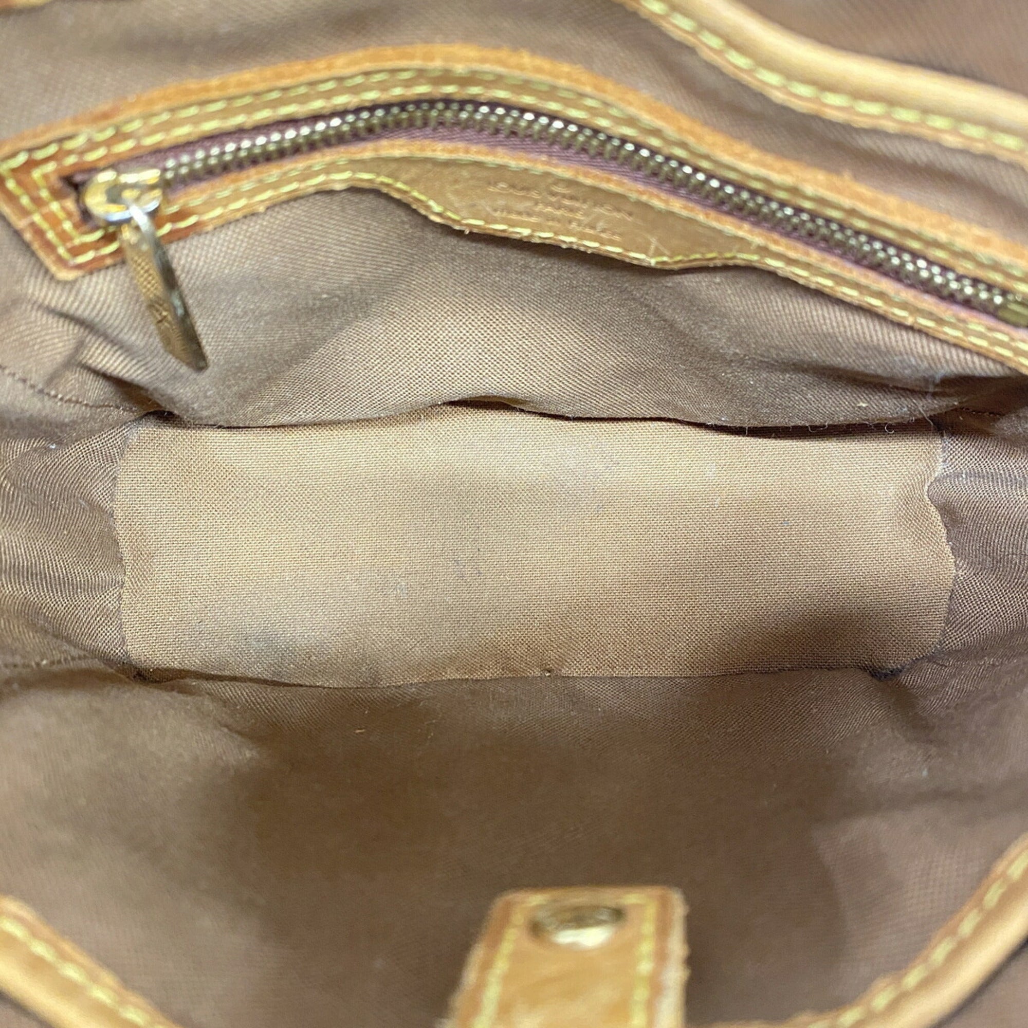 Louis Vuitton Brown Handbag (Pre-Owned)