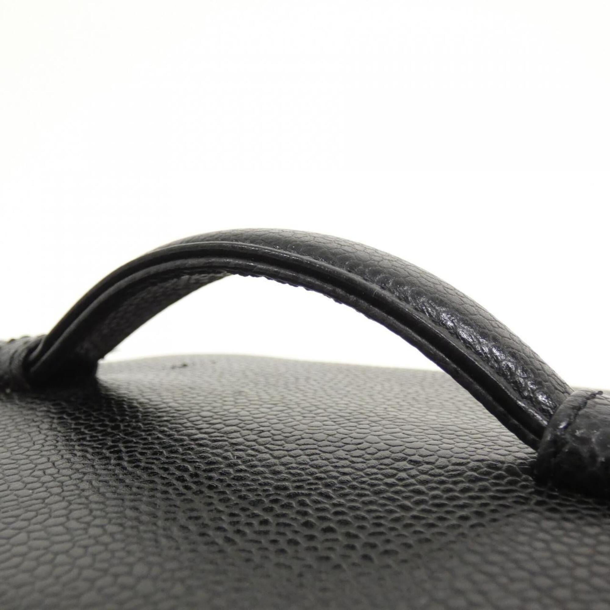 Chanel Black Grained Calfskin Handbag (Pre-Owned)