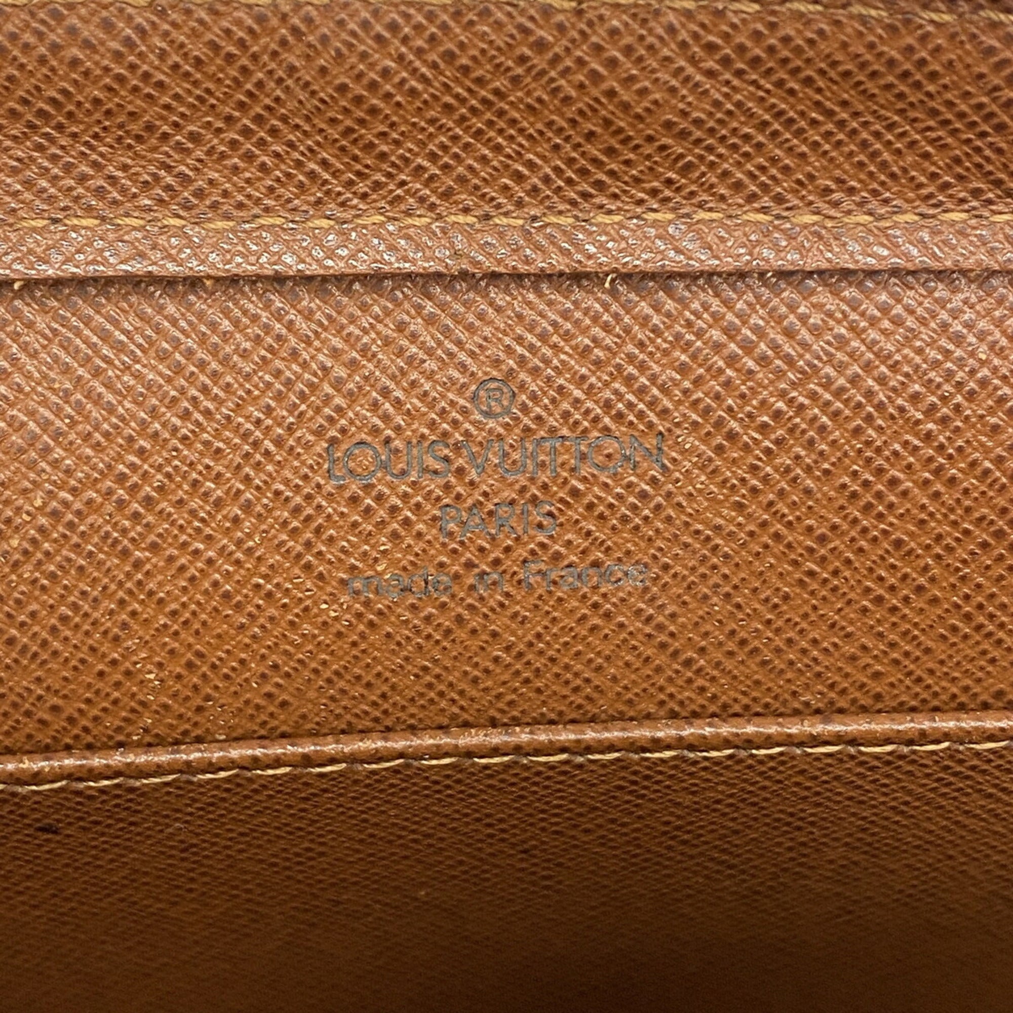 Louis Vuitton Brown Clutch Bag (Pre-Owned)
