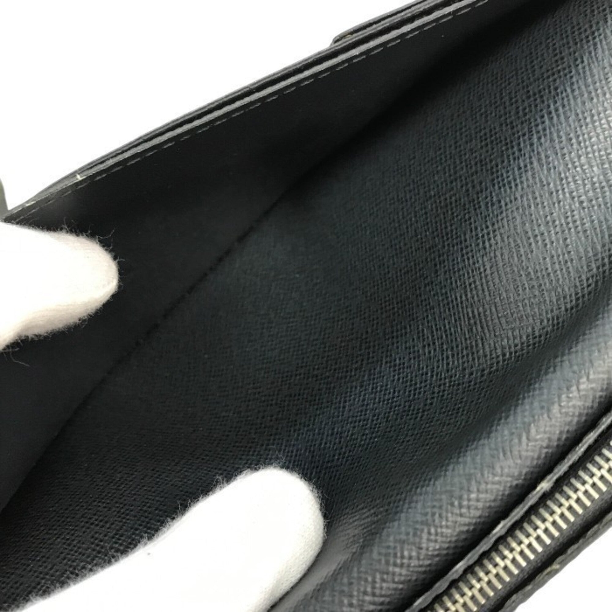 Louis Vuitton Epi Noir Long Wallet (Bi-Fold) (Pre-Owned)