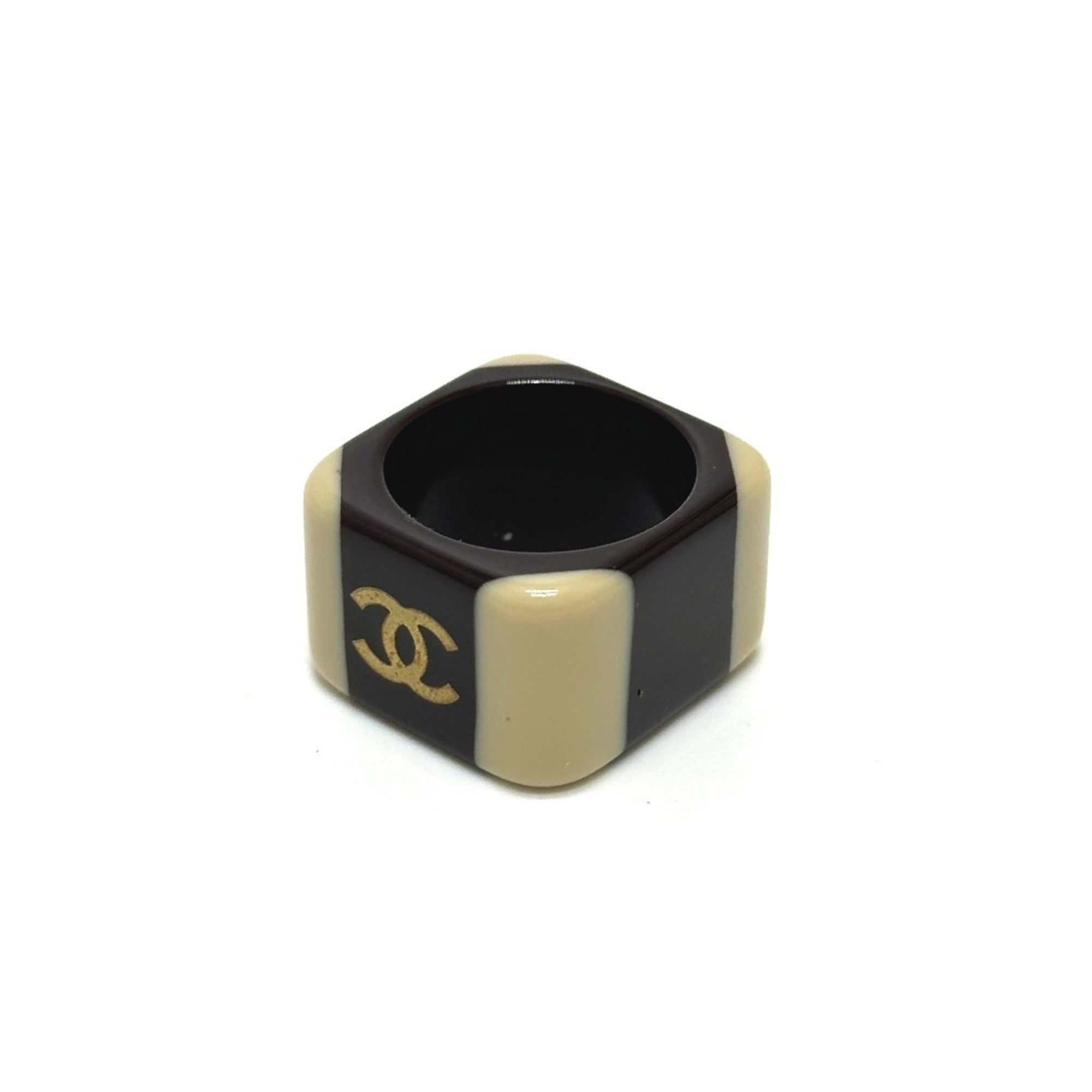 Chanel Black White Plastic Band Ring (Pre-Owned)