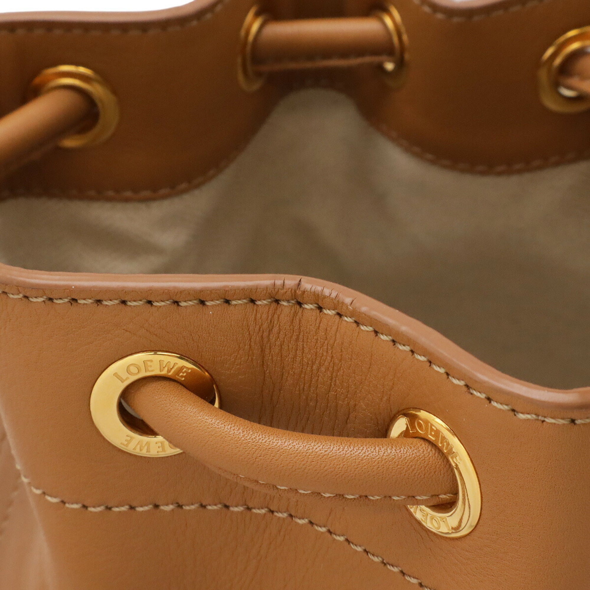 Loewe Brown Leather Shoulder Bag (Pre-Owned)