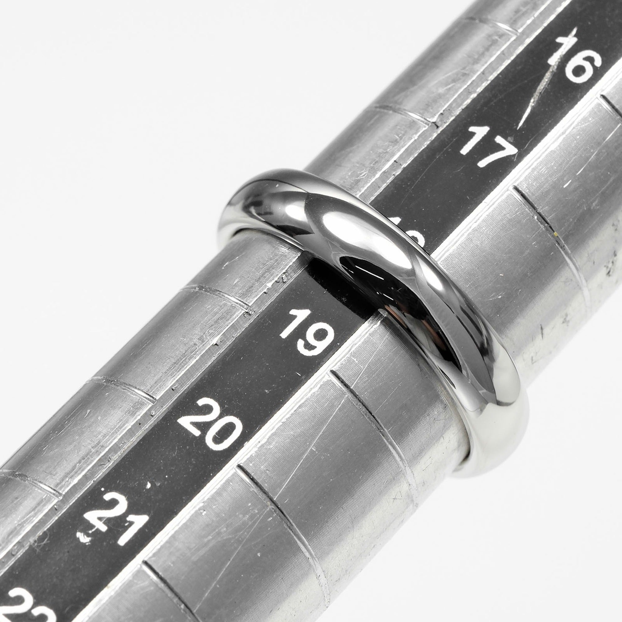 Tiffany Platinum 950 Band Ring (Pre-Owned)