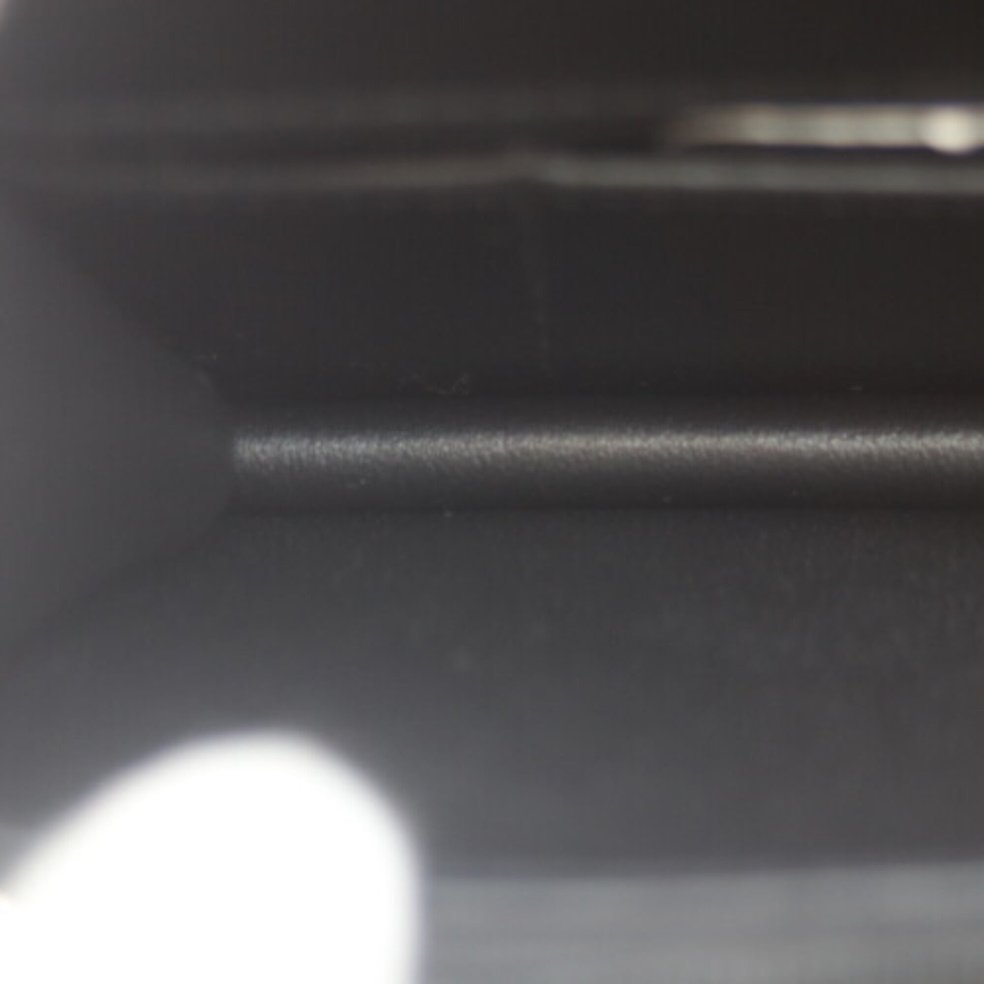 Chanel Black Leather Shoulder Bag (Pre-Owned)