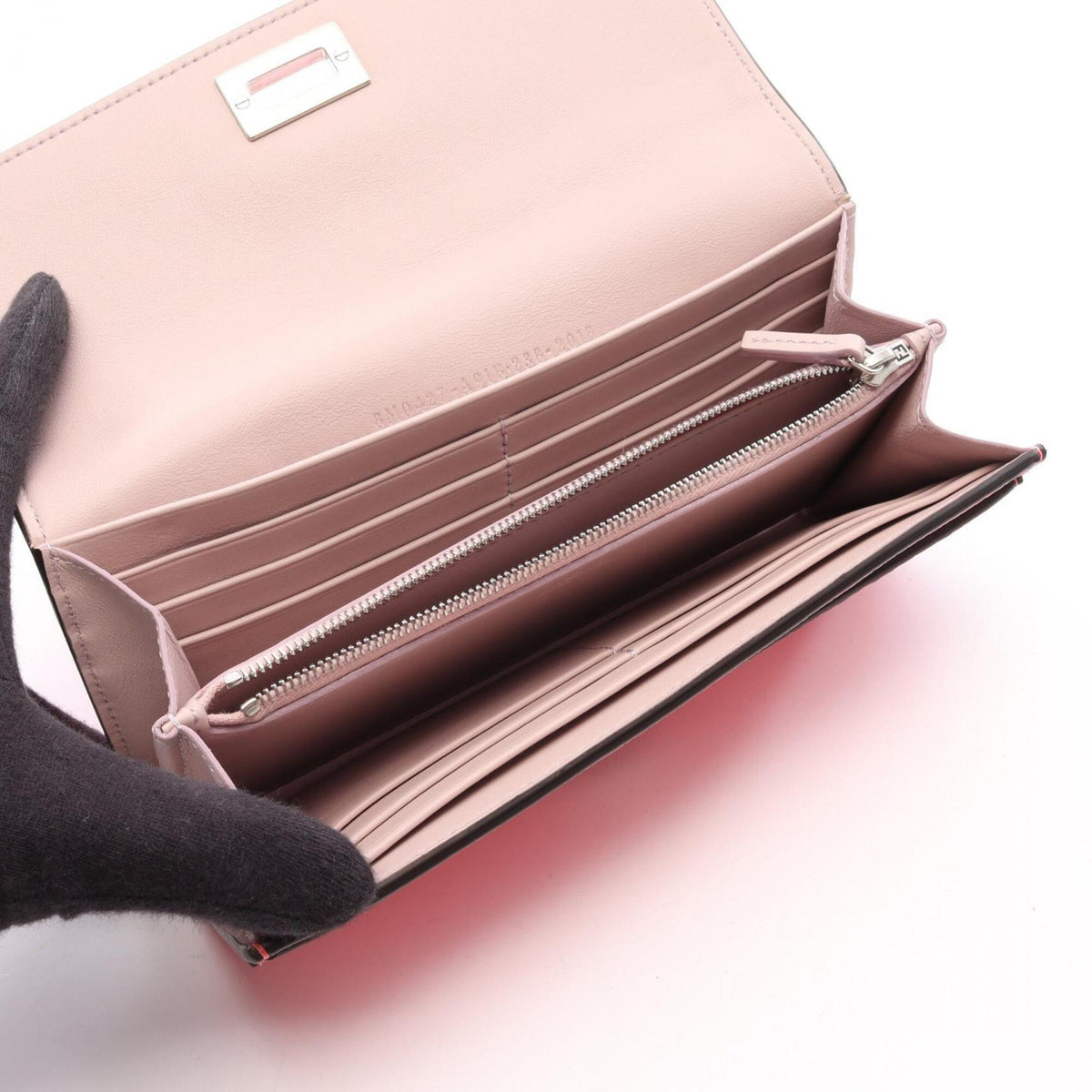 Fendi Pink Leather Long Wallet (Bi-Fold) (Pre-Owned)